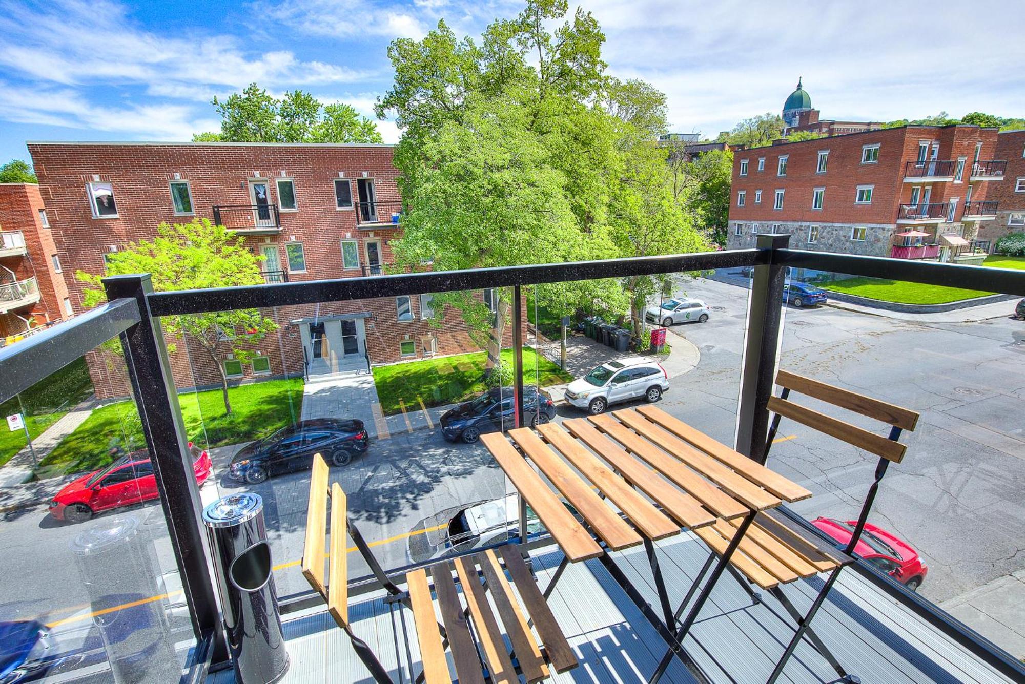 Restful Nights, Adventure Days Await! Apartment Montreal