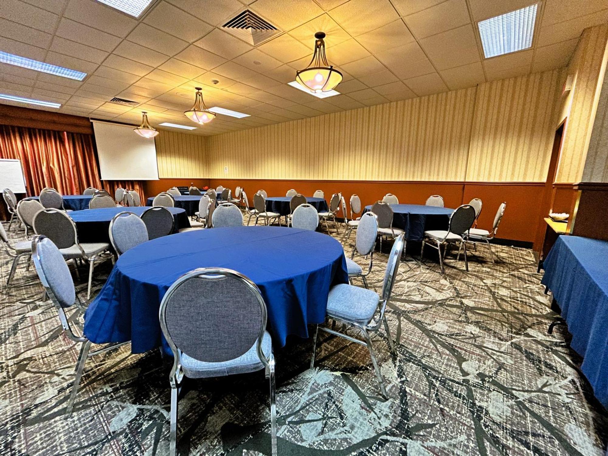 Royal Versailles 3* Montreal