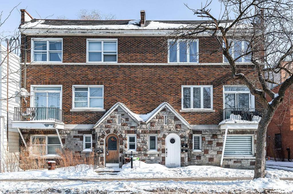 Ville-emard Duplex Avec Esprits De Communaute