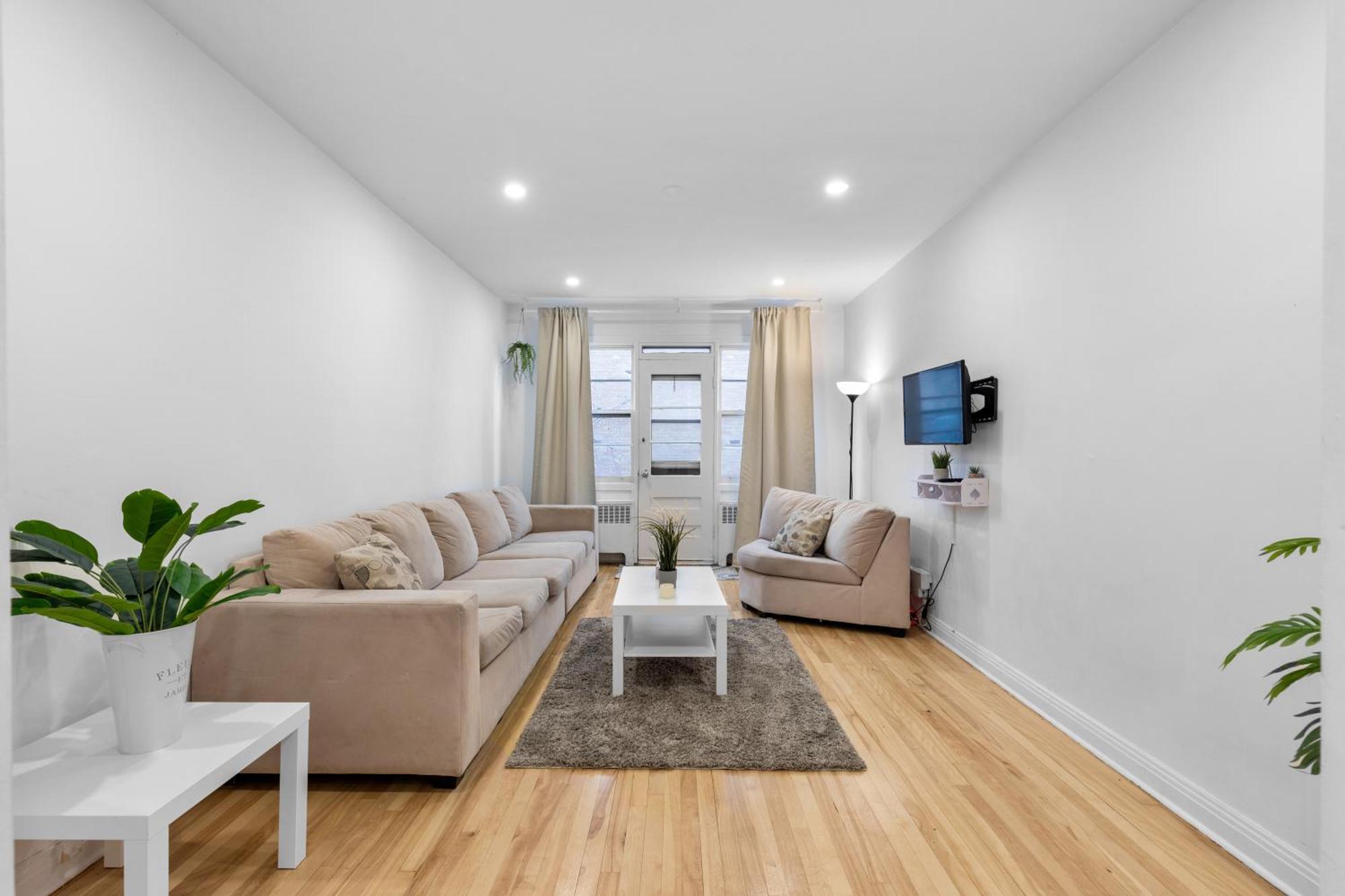 Apartment Cozy 1br With Workspace In Trendy Monkland Village *