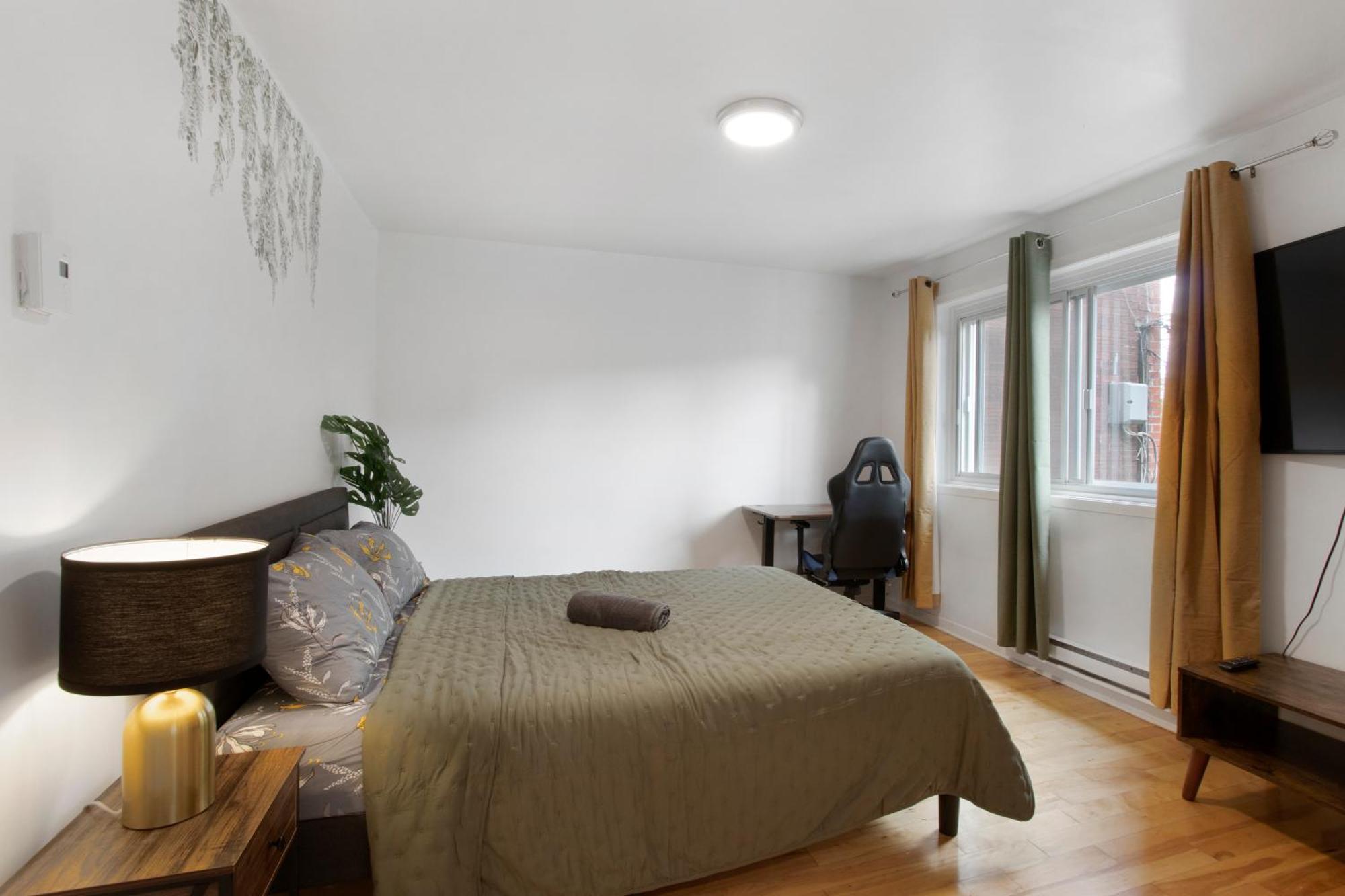 Downtown Montreal-3bedroom Apart-prime Location * Montreal