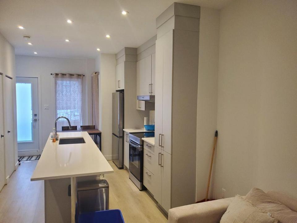 Atwater Luxe Loft Apartment *