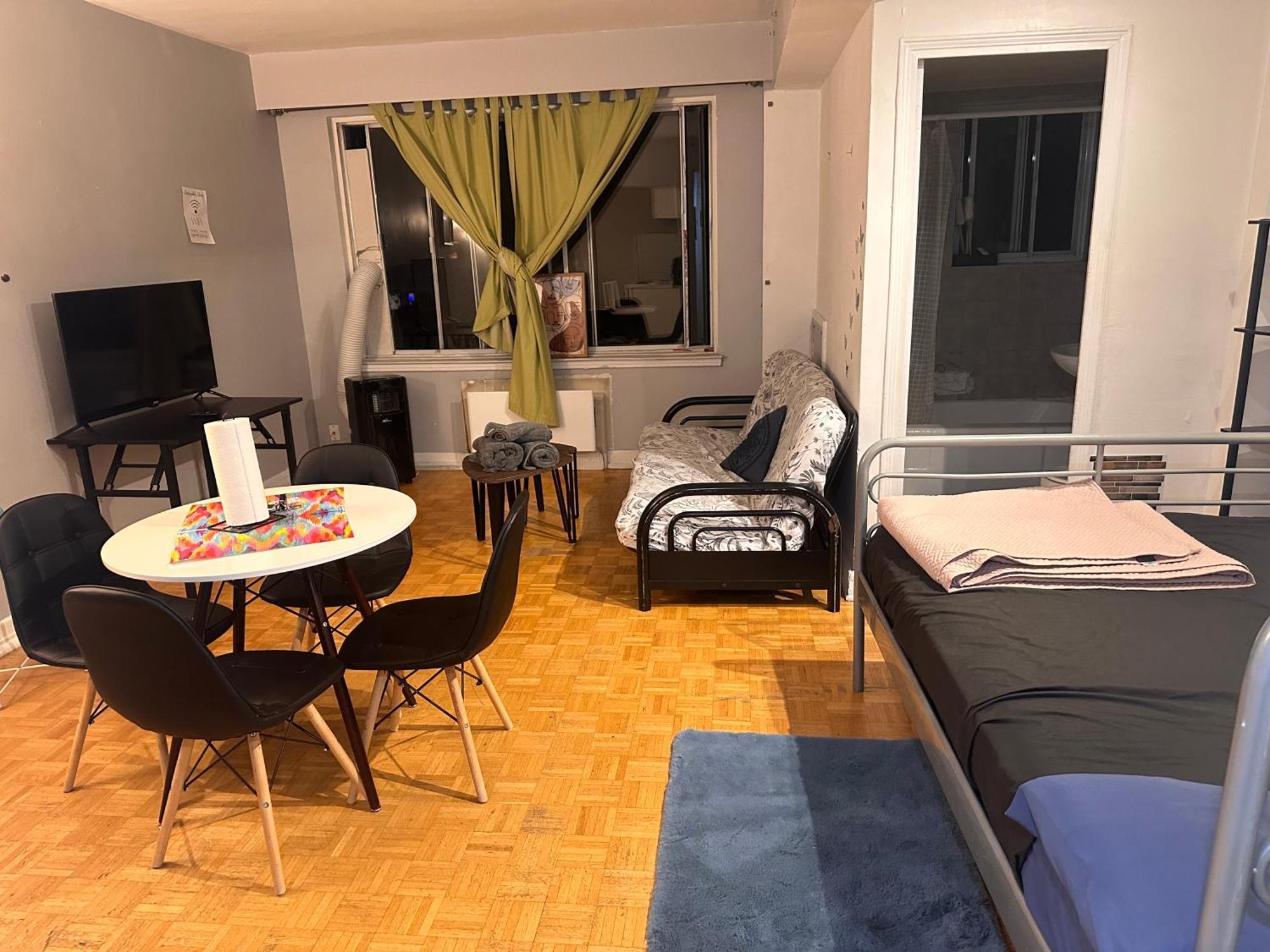 Apartment Cute Downtown *