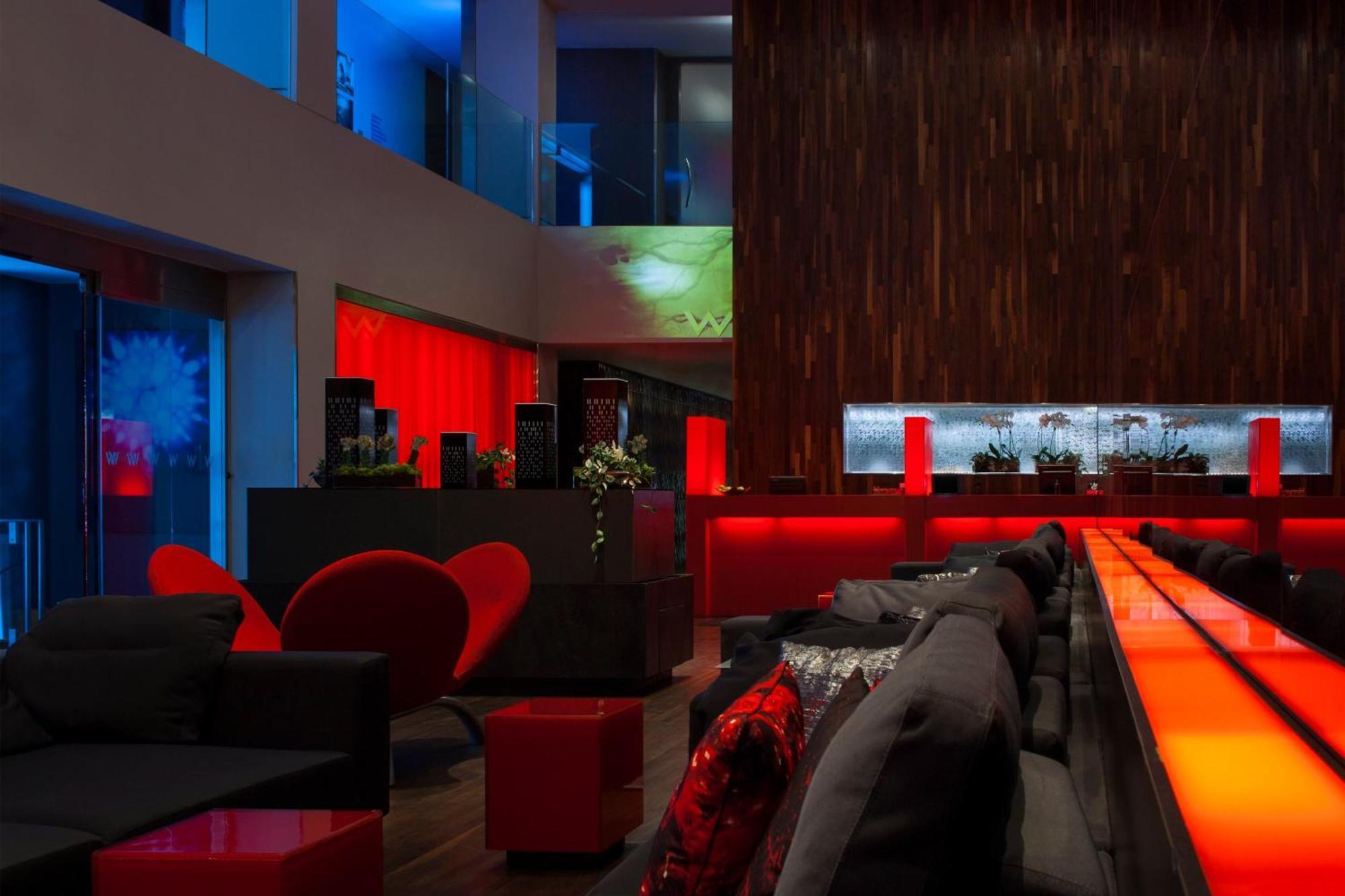 W 4* Montreal