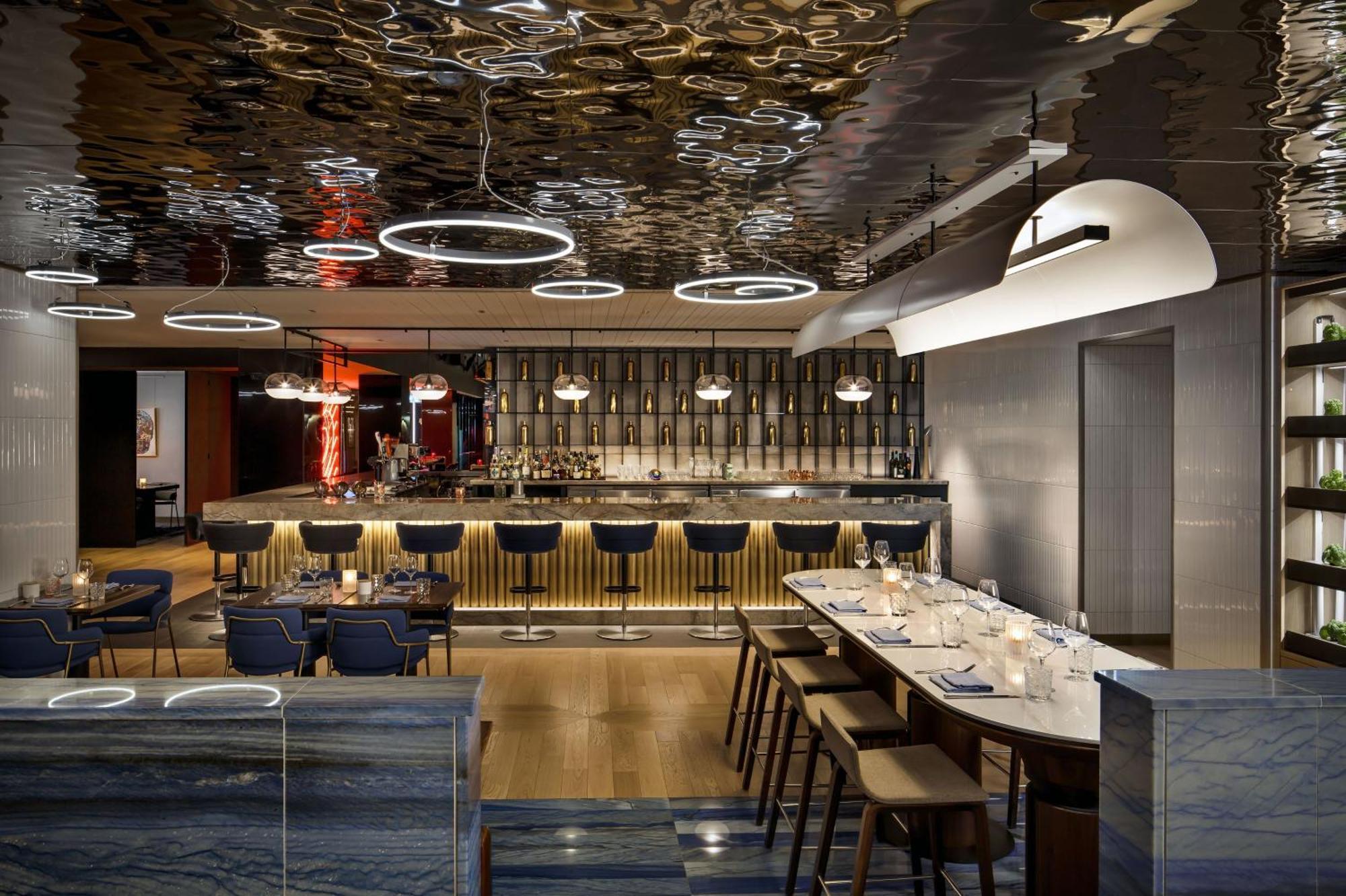 W 4* Montreal