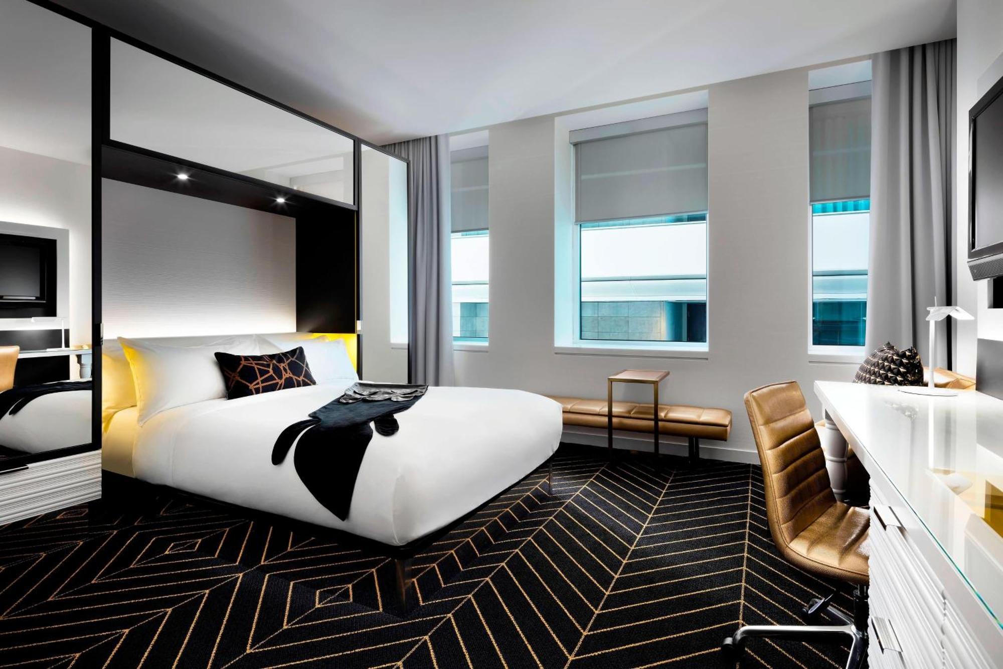 W Hotel 4*