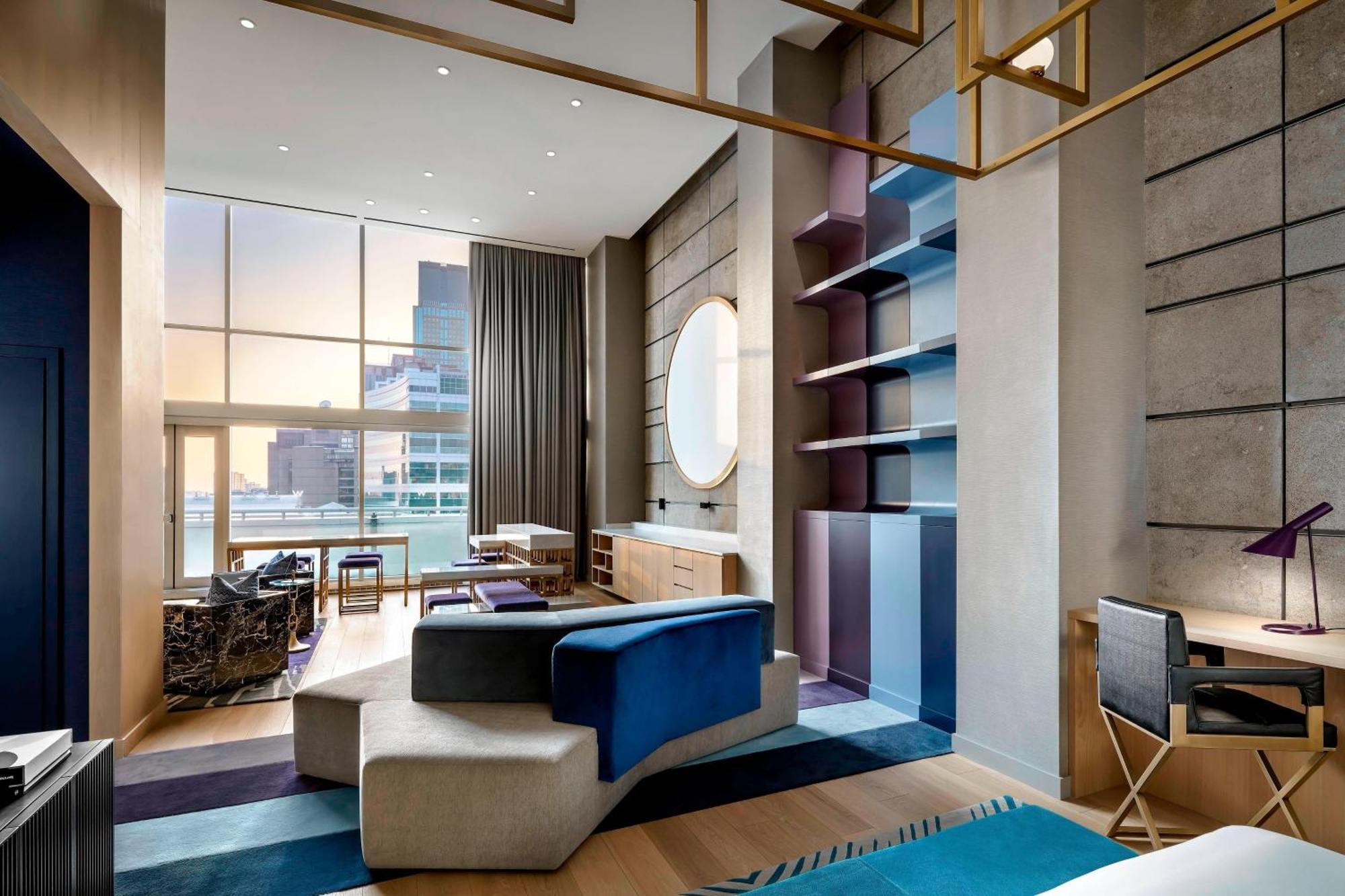 Hotel W 4*
