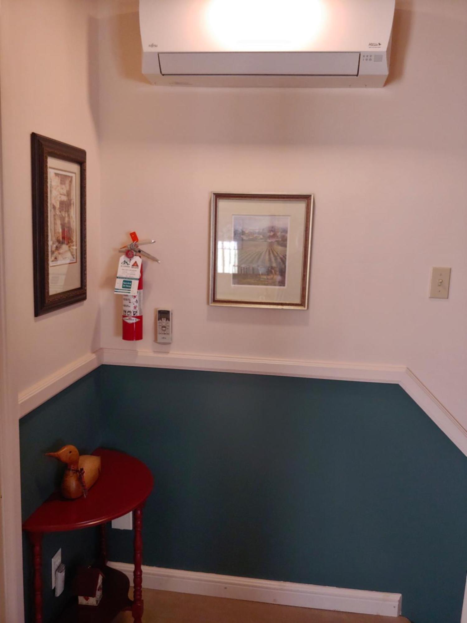 3 Bedrooms 3 Beds Near Metro -2 Parking Free Apartment