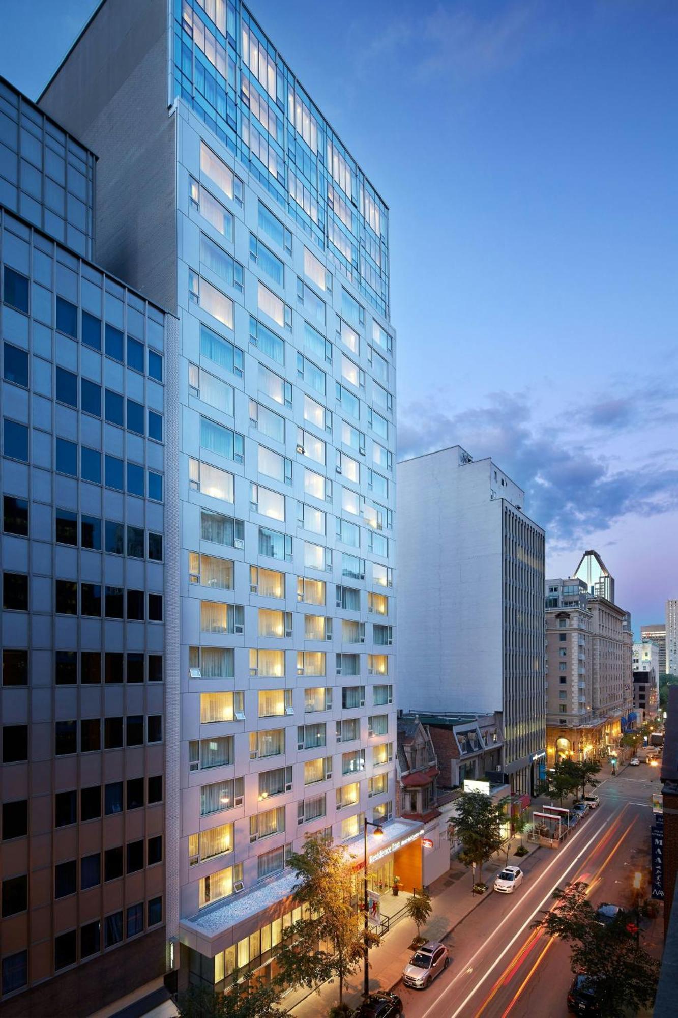 Hotel By Marriott Downtown 4*