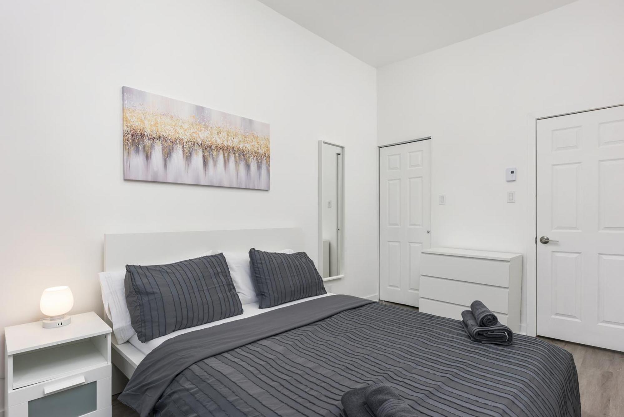 Apartment Brand New 2 Bedroom In The Heart Of The