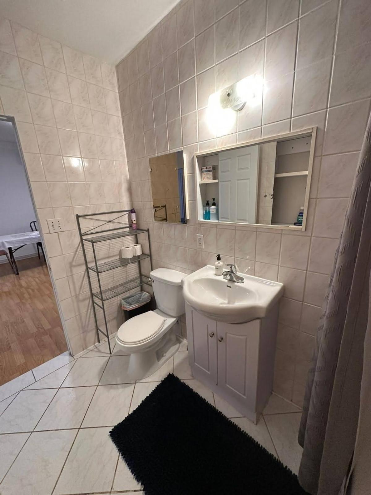 Lumineuse Et Confortable Bed & Breakfast *