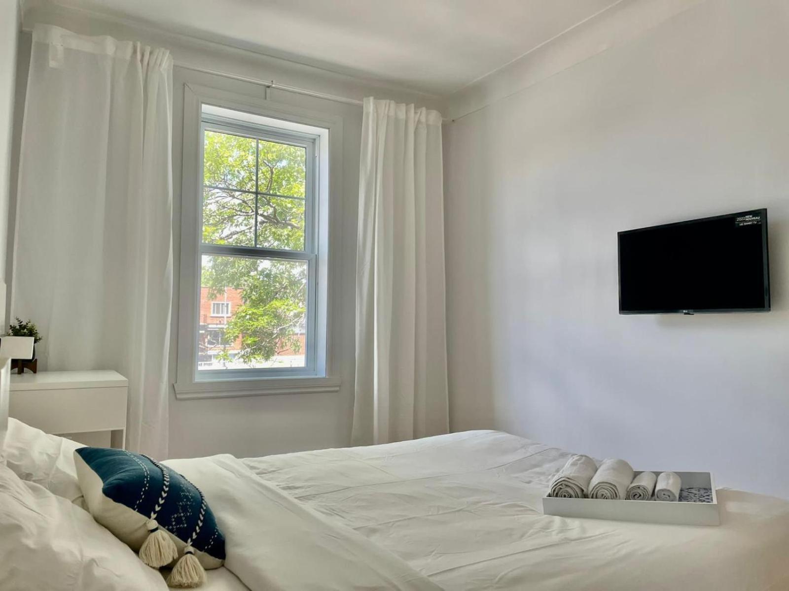 Bed & Breakfast Lumineuse Et Confortable Montreal