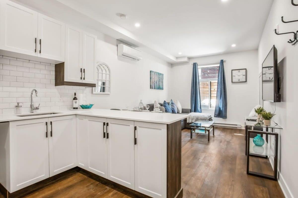 Apartment M11 Upscale Comfy Wac In Perfect Location