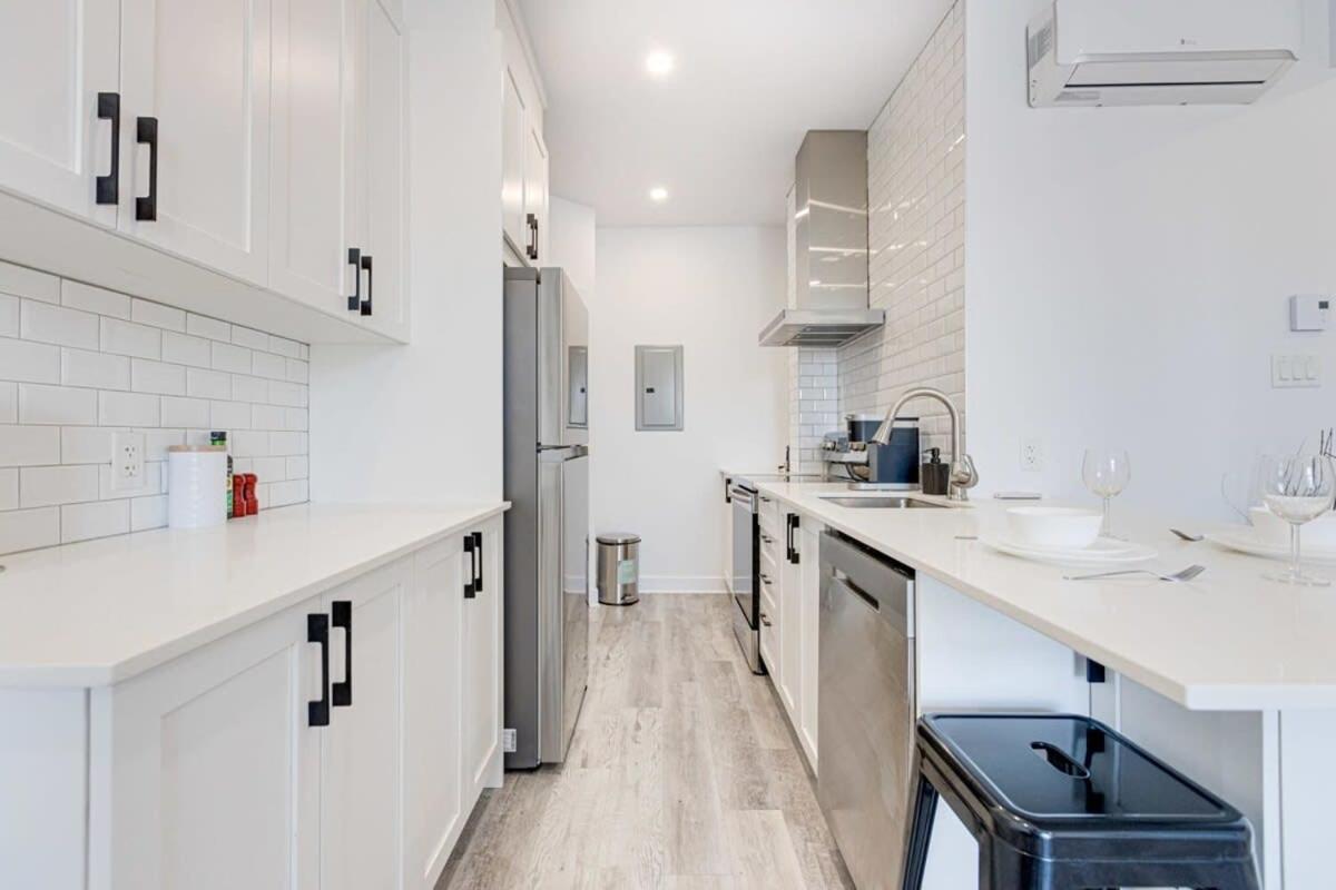 M11 Upscale Spacious 1br Wkingbed Ac In Heart Of Plateaumile-end * Montreal