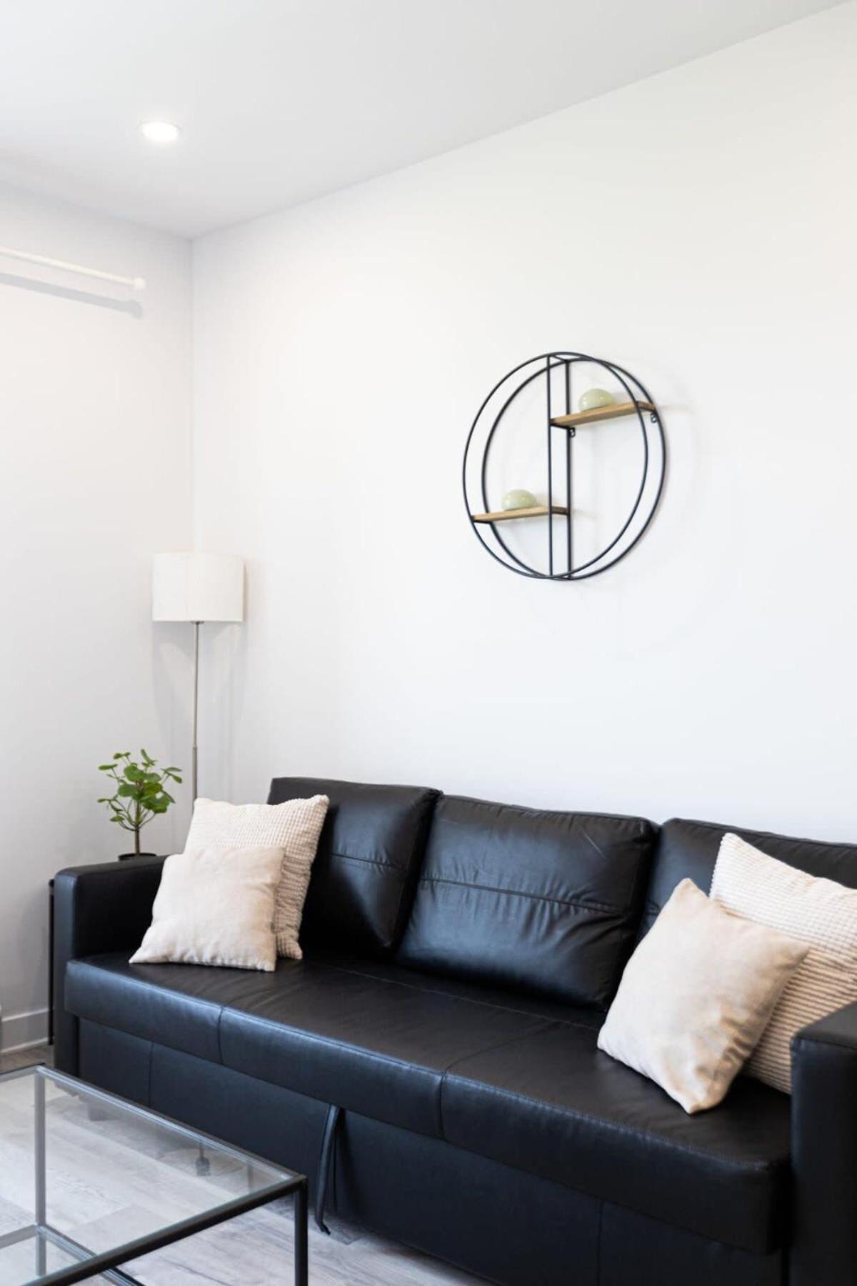 M11 Upscale Spacious 1br Wkingbed Ac In Heart Of Plateaumile-end * Montreal