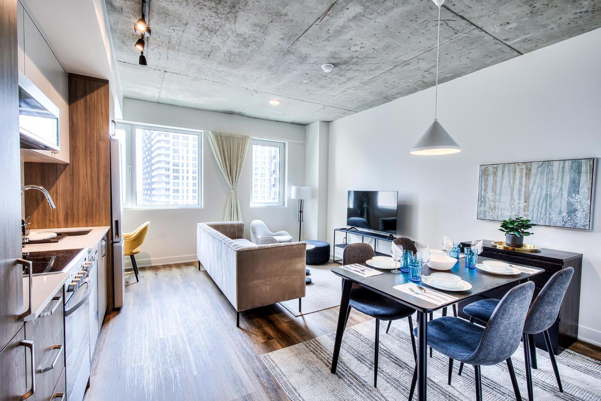 Apartment 2br+gym For Vip Corporate & Students Downtown Mtl