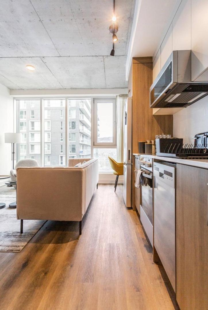 Apartment 2br+gym For Vip Corporate & Students Downtown Mtl