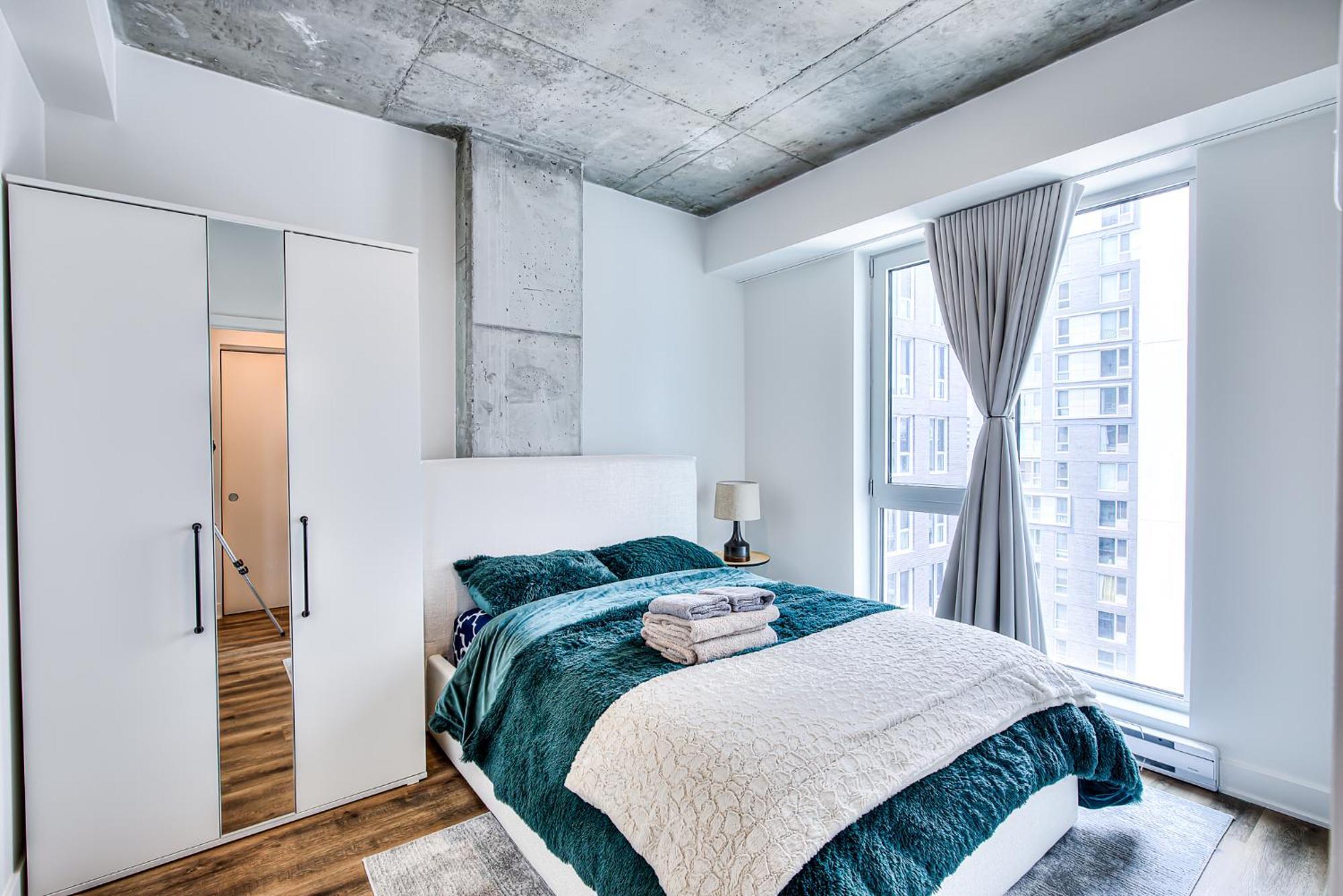 2br+gym For Vip Corporate & Students Downtown Mtl Montreal