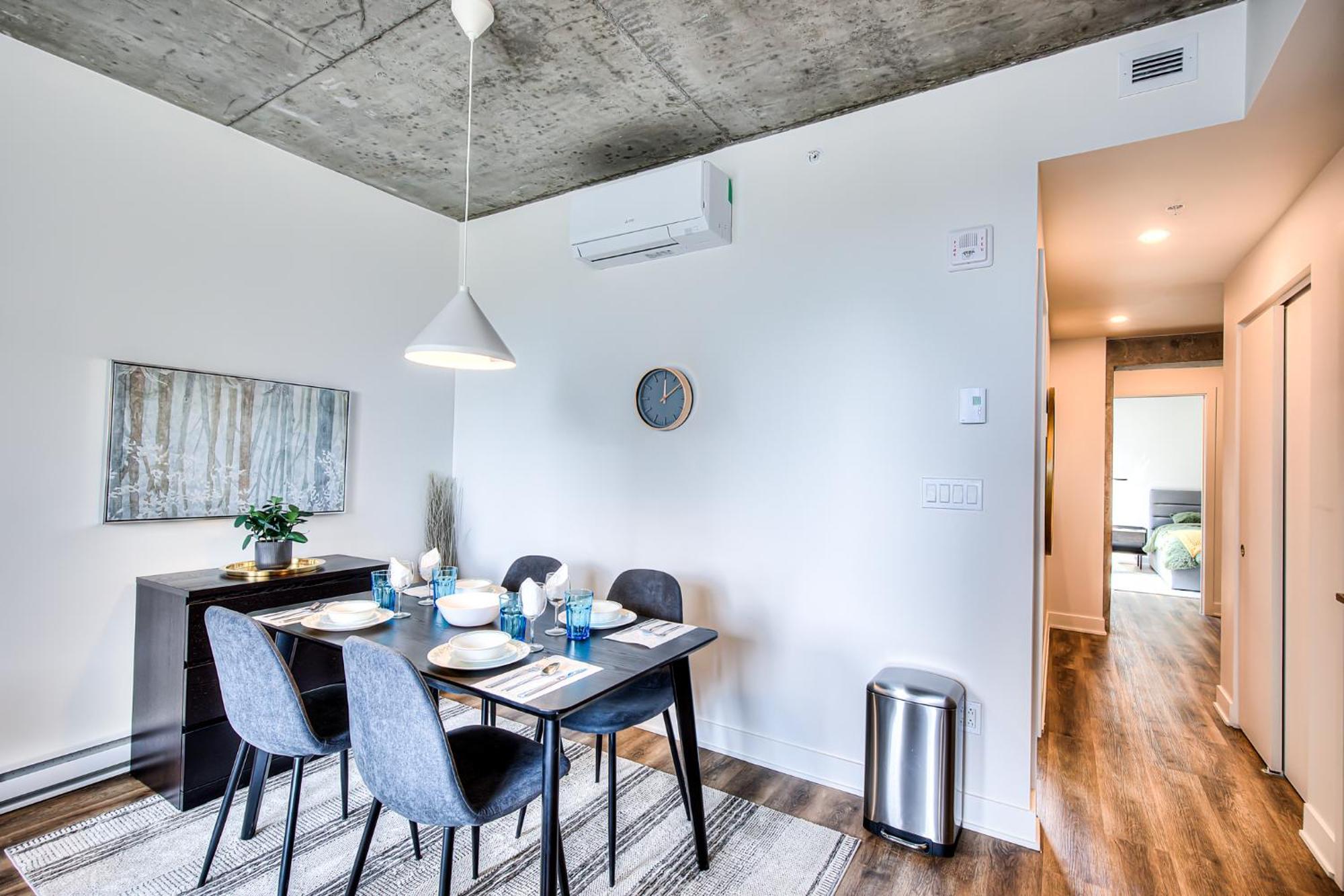 Apartment 2br+gym For Vip Corporate & Students Downtown Mtl