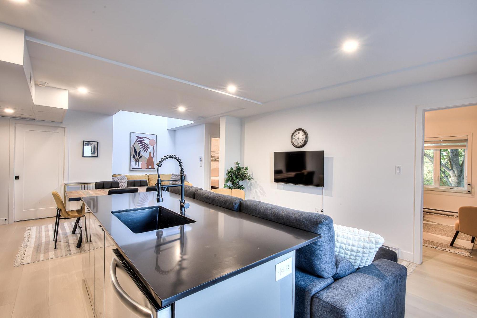 Apartment Restful Nights, Adventure Days Await! *