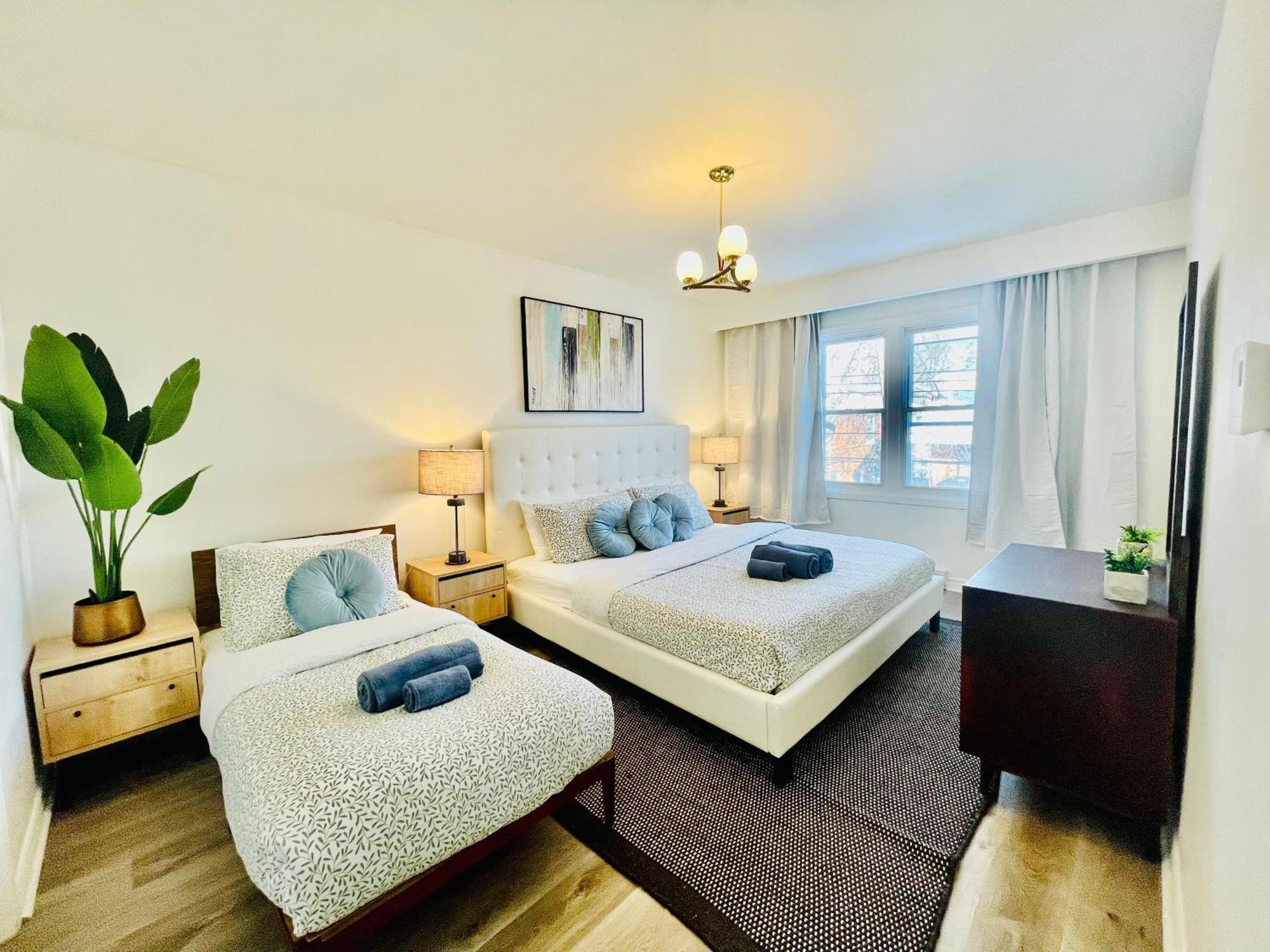 Bright Group Gateway Apartment-free Parking Apartment Montreal
