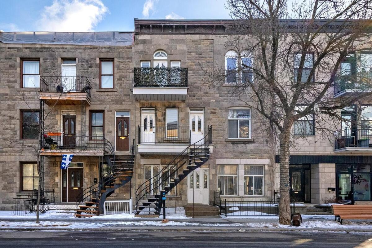 Cozy - Rue Ste-catherine * Montreal