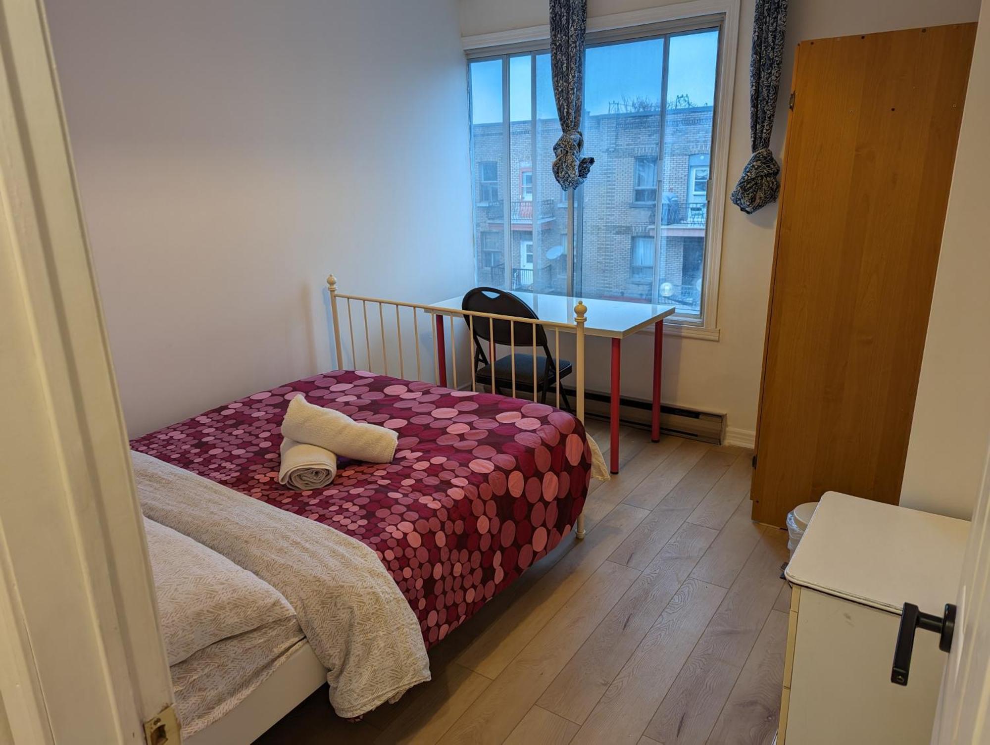 Guest house Harmony Near Metro Monk Station With Self Check-in Montreal