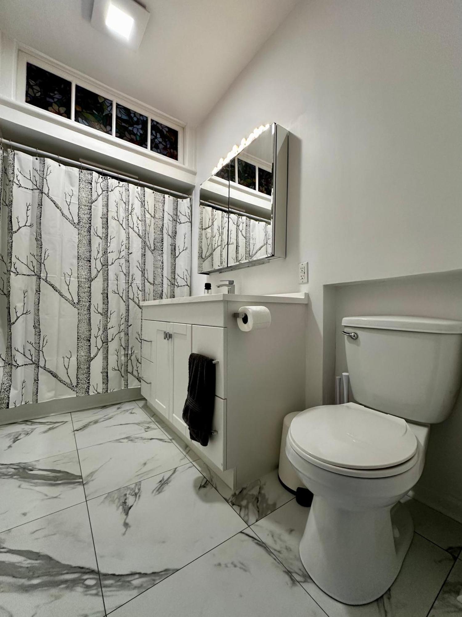 Homestay Private Bedroom #3 - Cremazie *