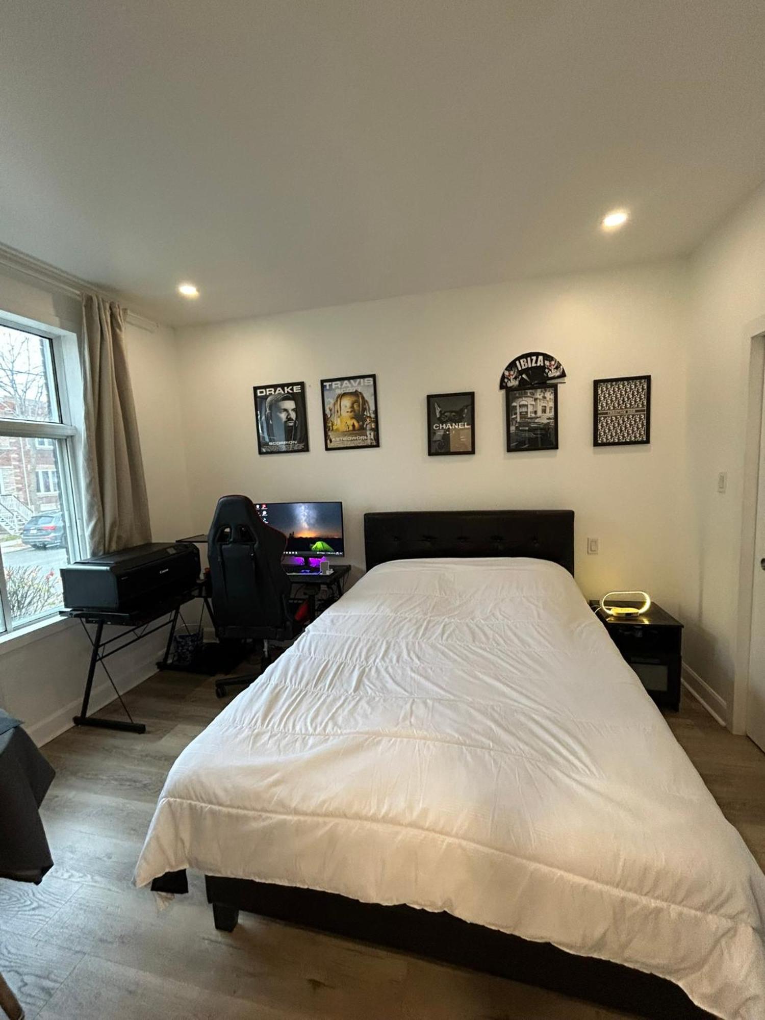 Charming 2-bedroom With Garden Near Metro Station & Canal Lachine * Montreal