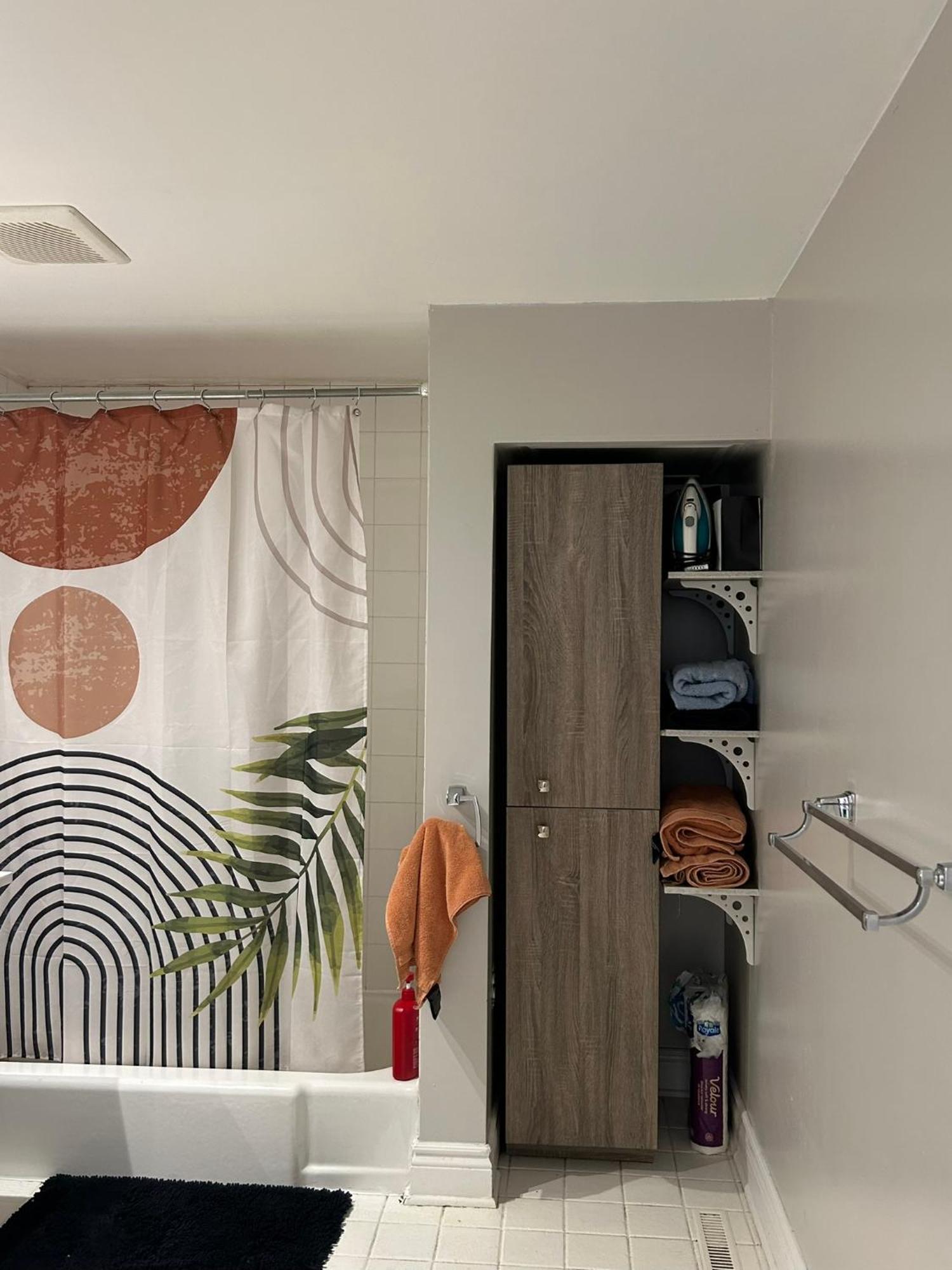 Charming 2-bedroom With Garden Near Metro Station & Canal Lachine Apartment *