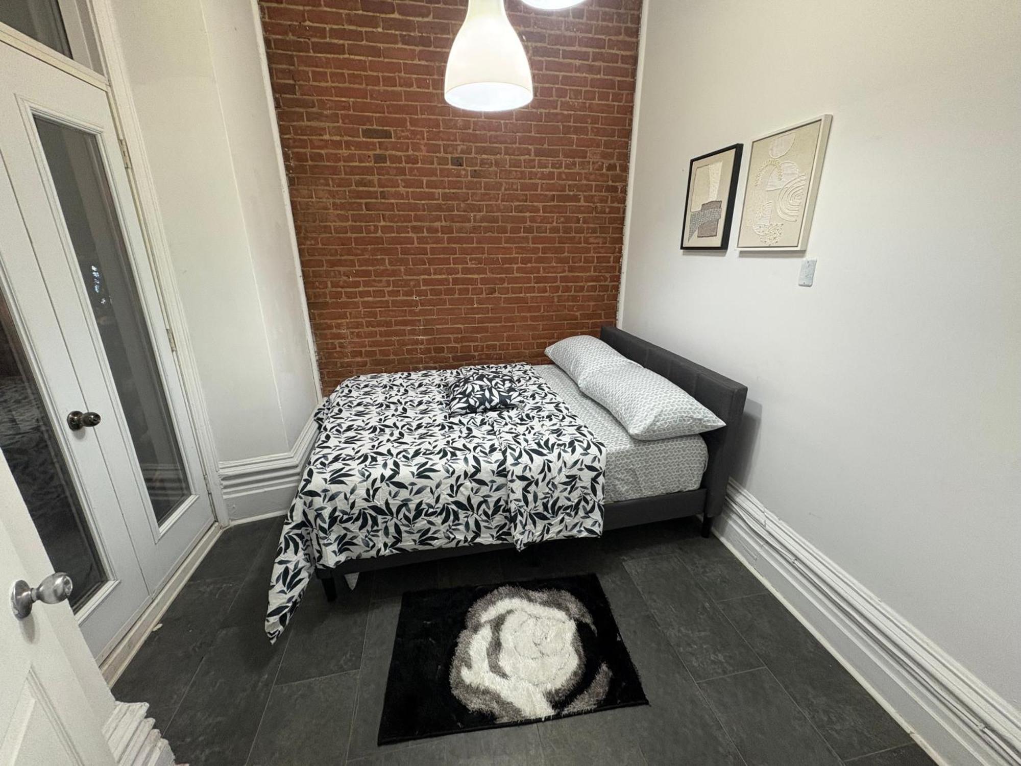 Broadway Apartment