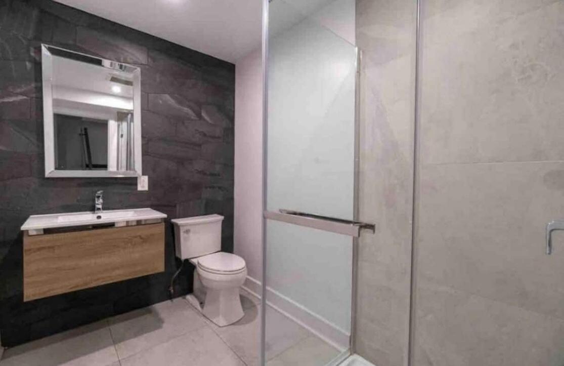 2 Floor Old Mtl Waterfront Apartment