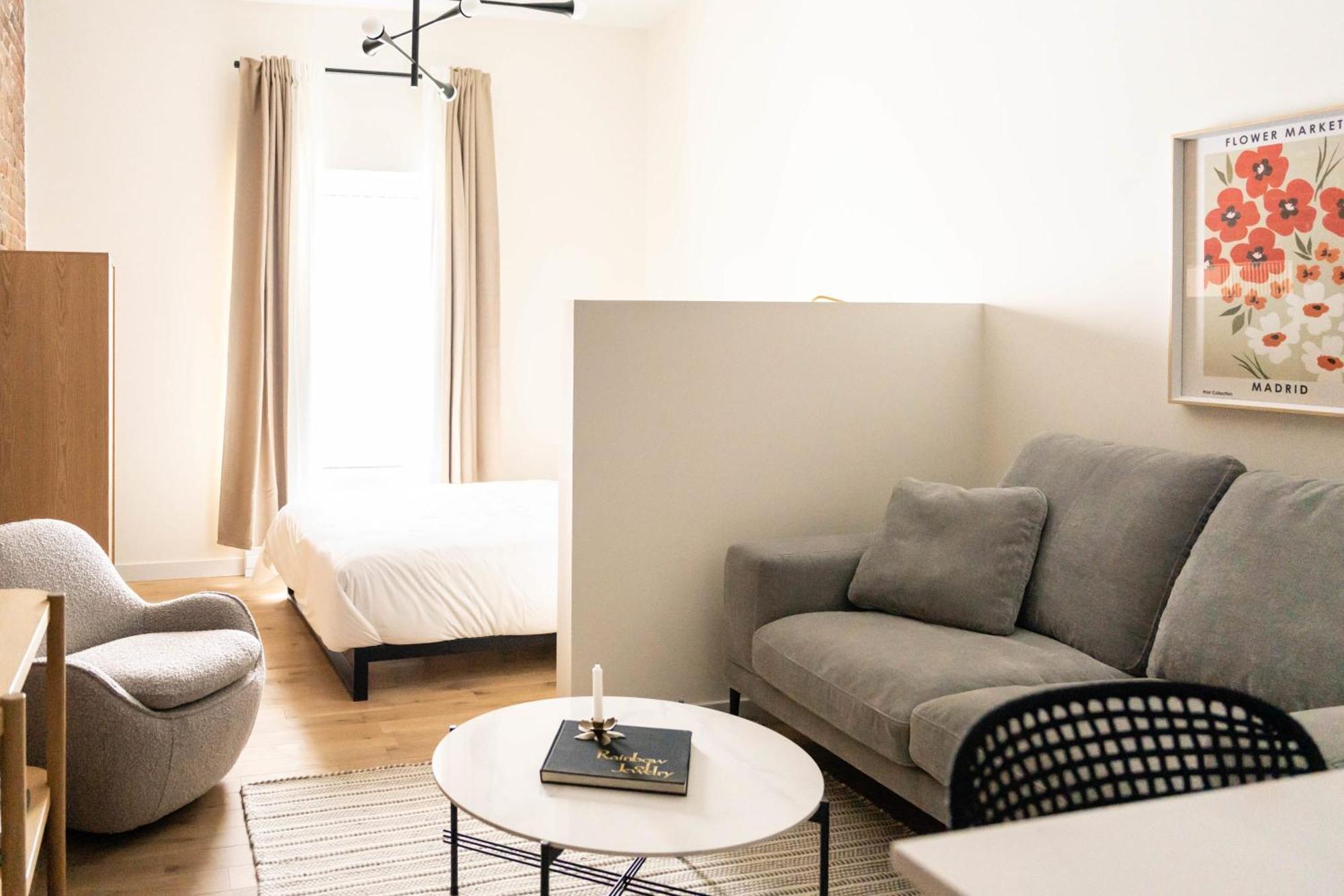 Maison Place Jacques-cartier By Luxury In Transit Apartment Montreal