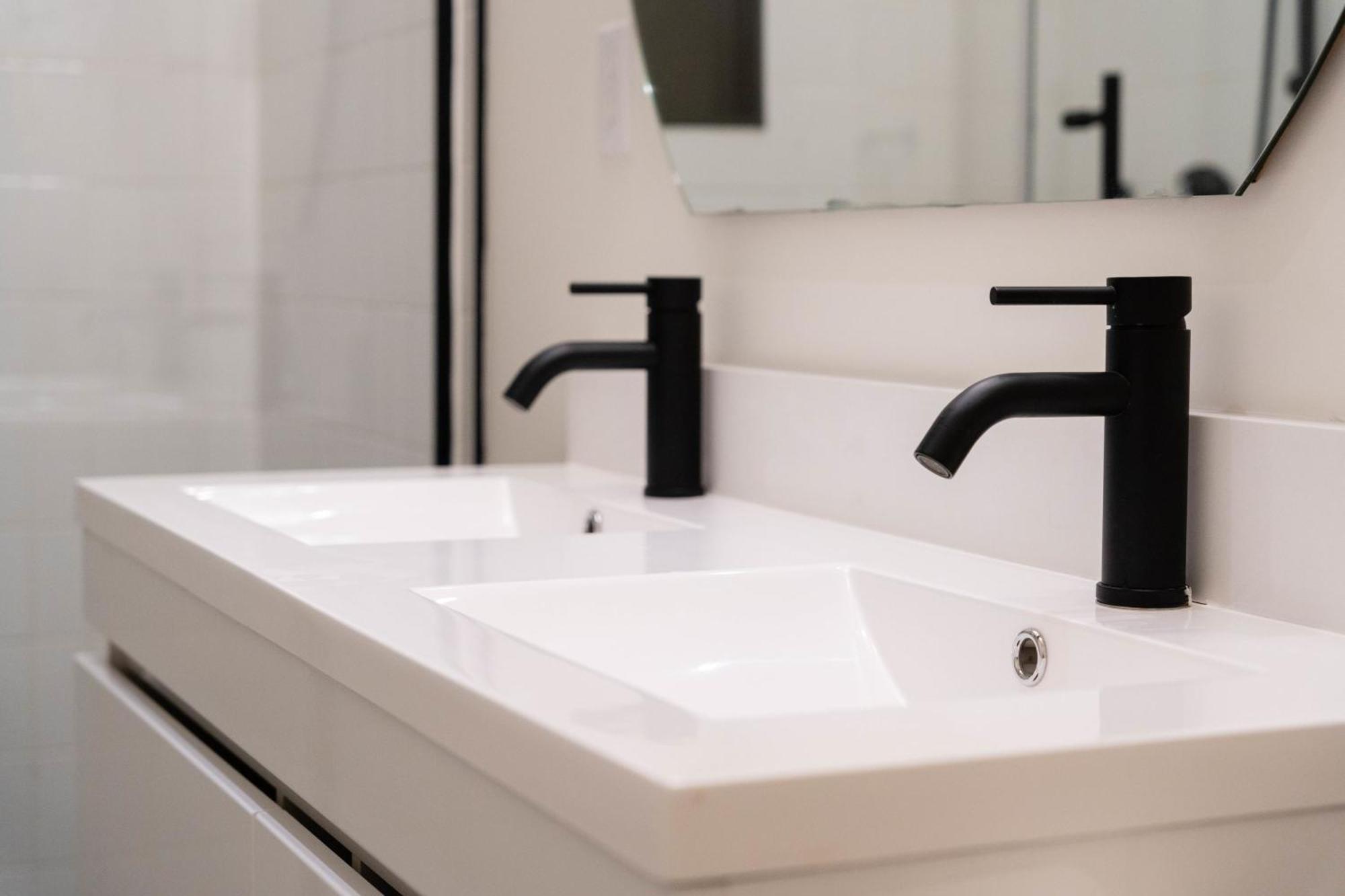 Apartment Maison Place Jacques-cartier By Luxury In Transit Montreal