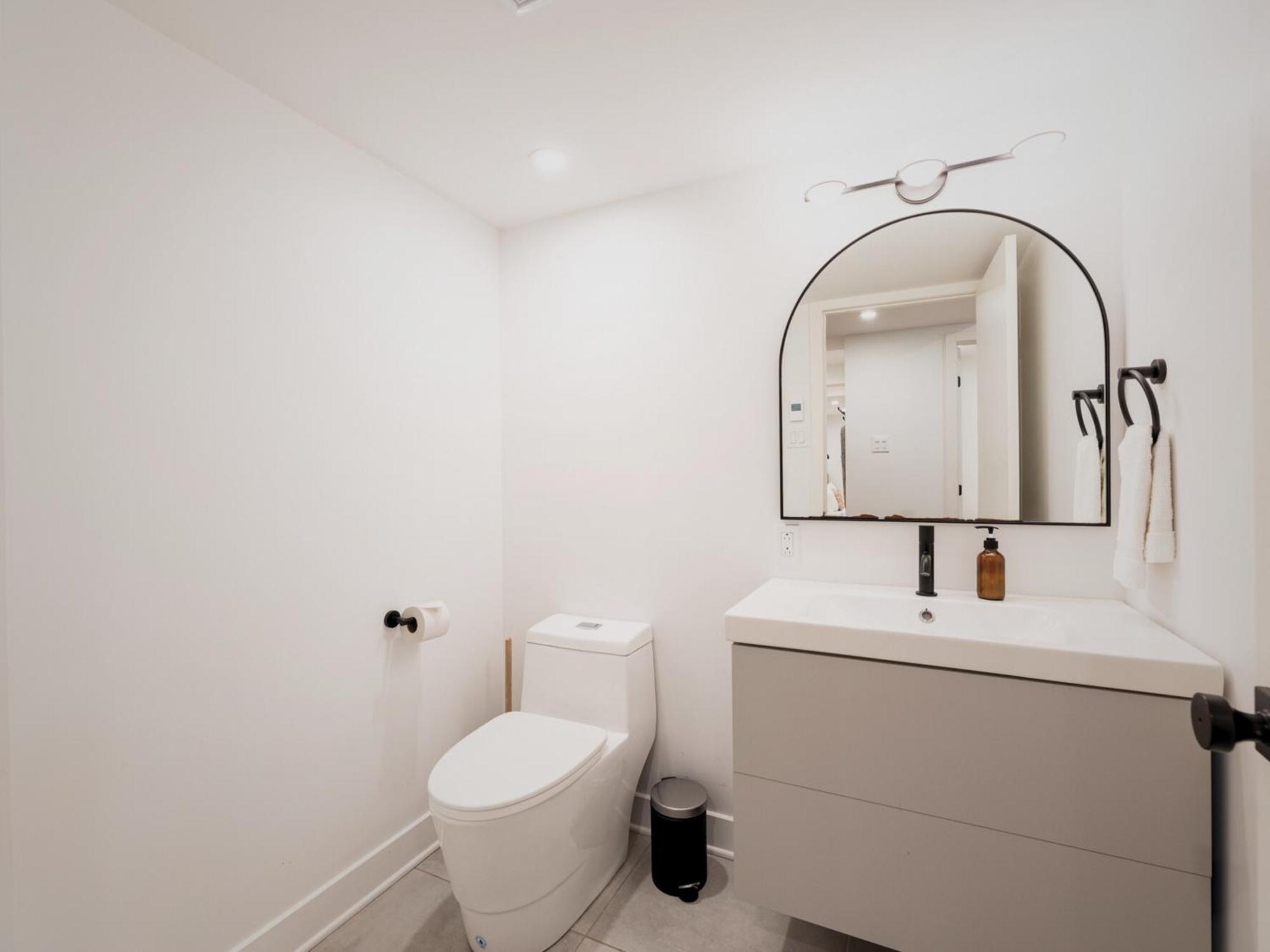 Ch-apartments, Downtown Montreal