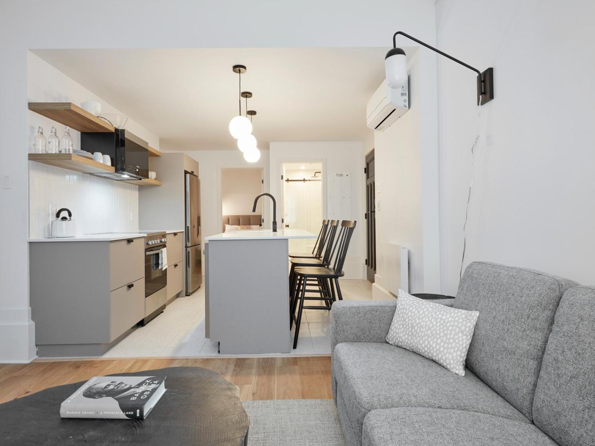 Ch-apartments, Downtown Apartment Montreal
