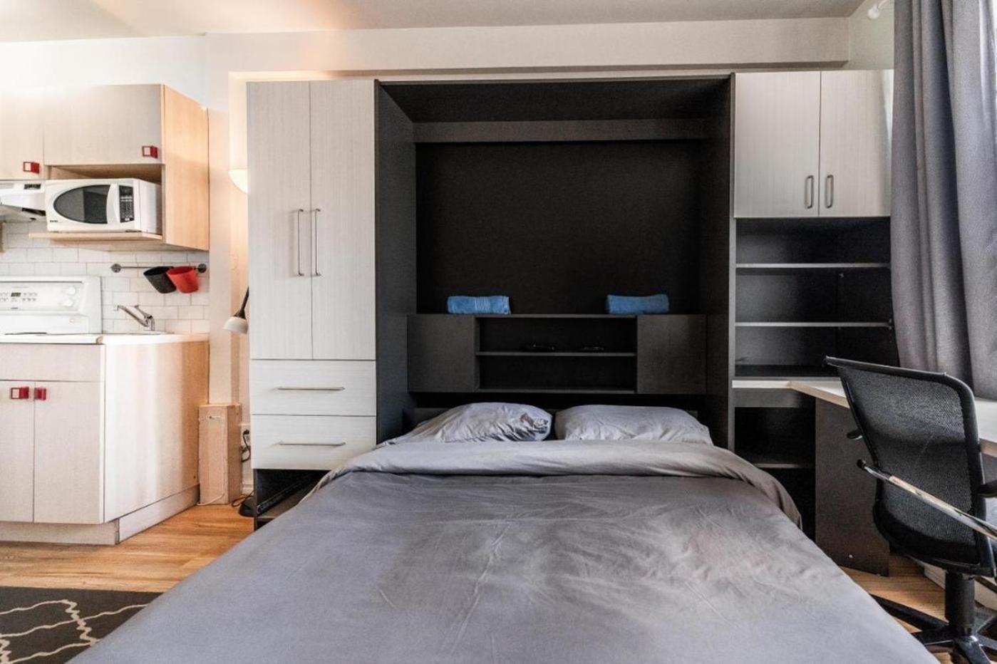 Apartment Near Downtown - 103