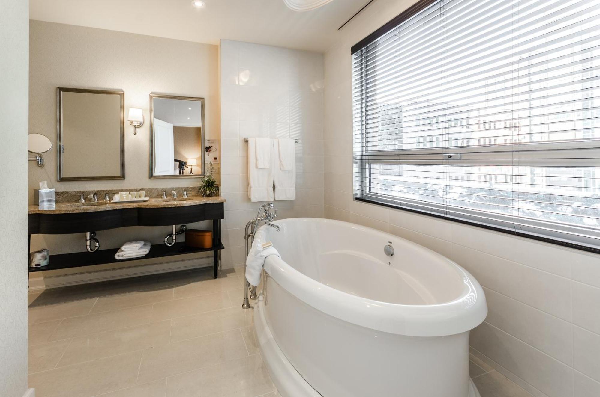 Le St-martin Centre-ville - Particulier Hotel 4*
