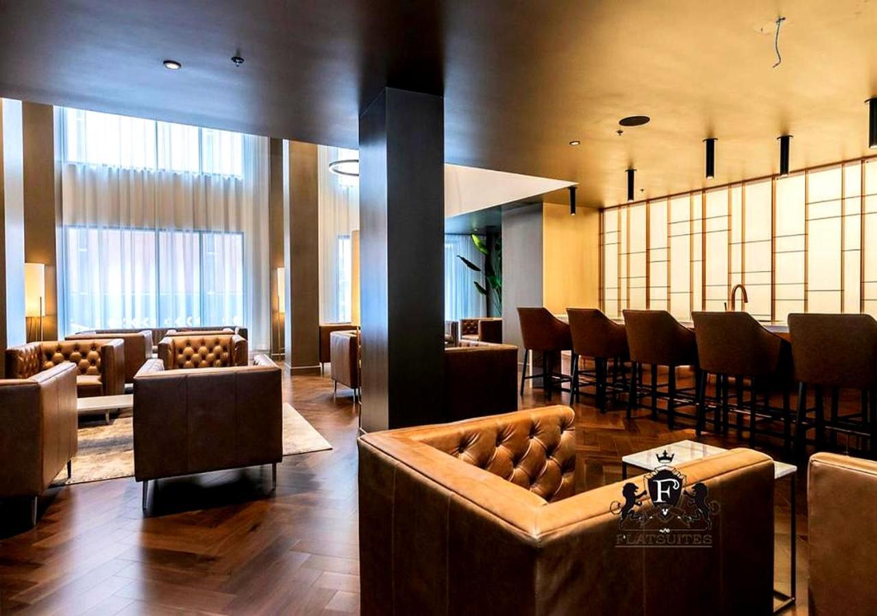 Spectacular Skyline Views - Downtown - Luxury & Penthouse Montreal