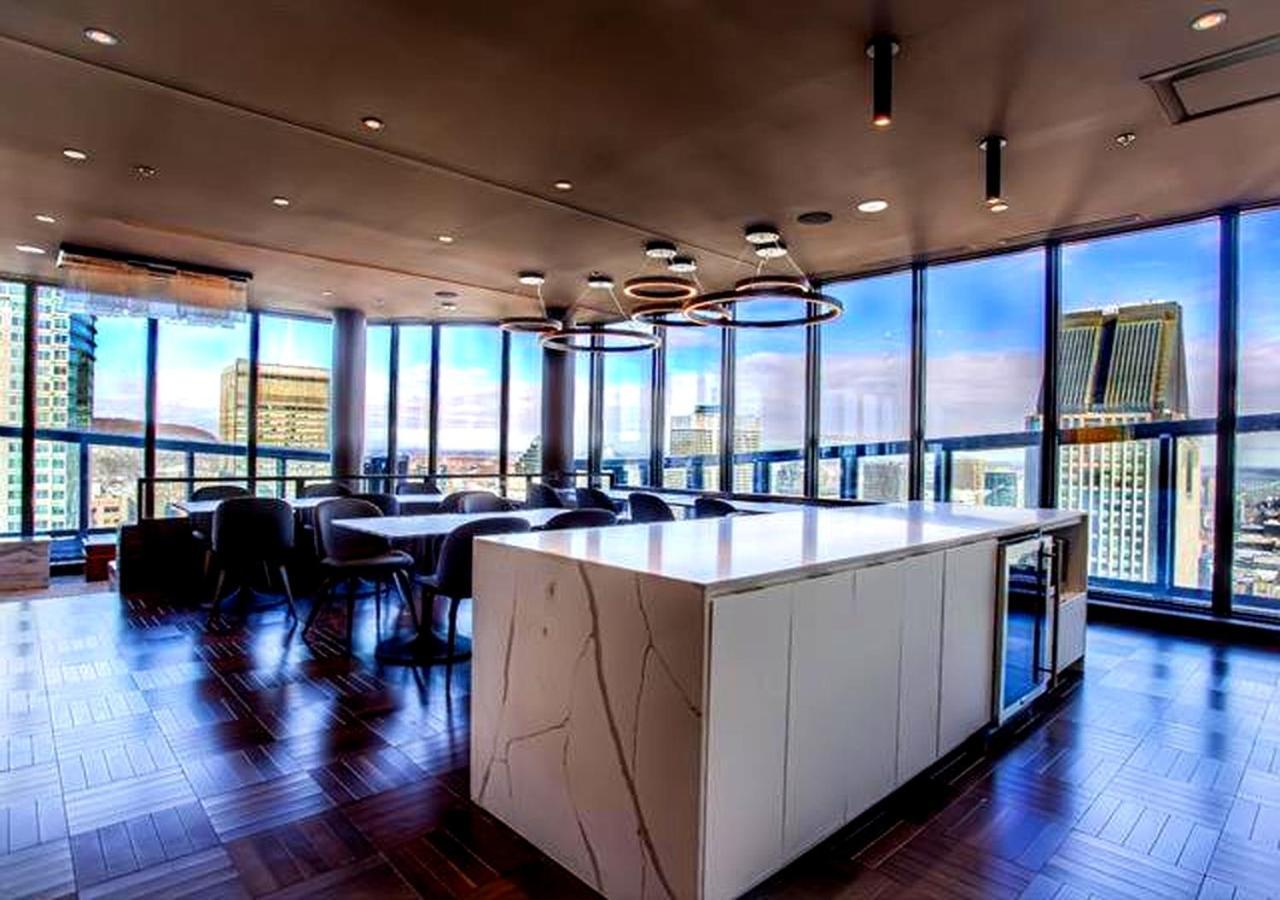 Apartment Spectacular Skyline Views - Downtown - Luxury & Penthouse *