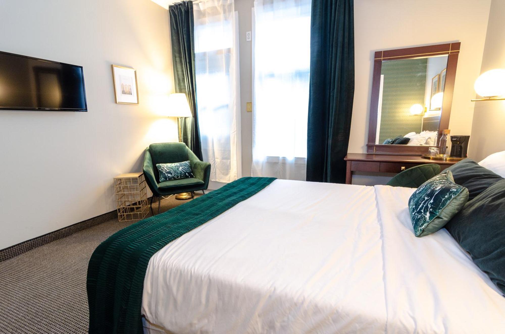 Hotel Dorion Montreal