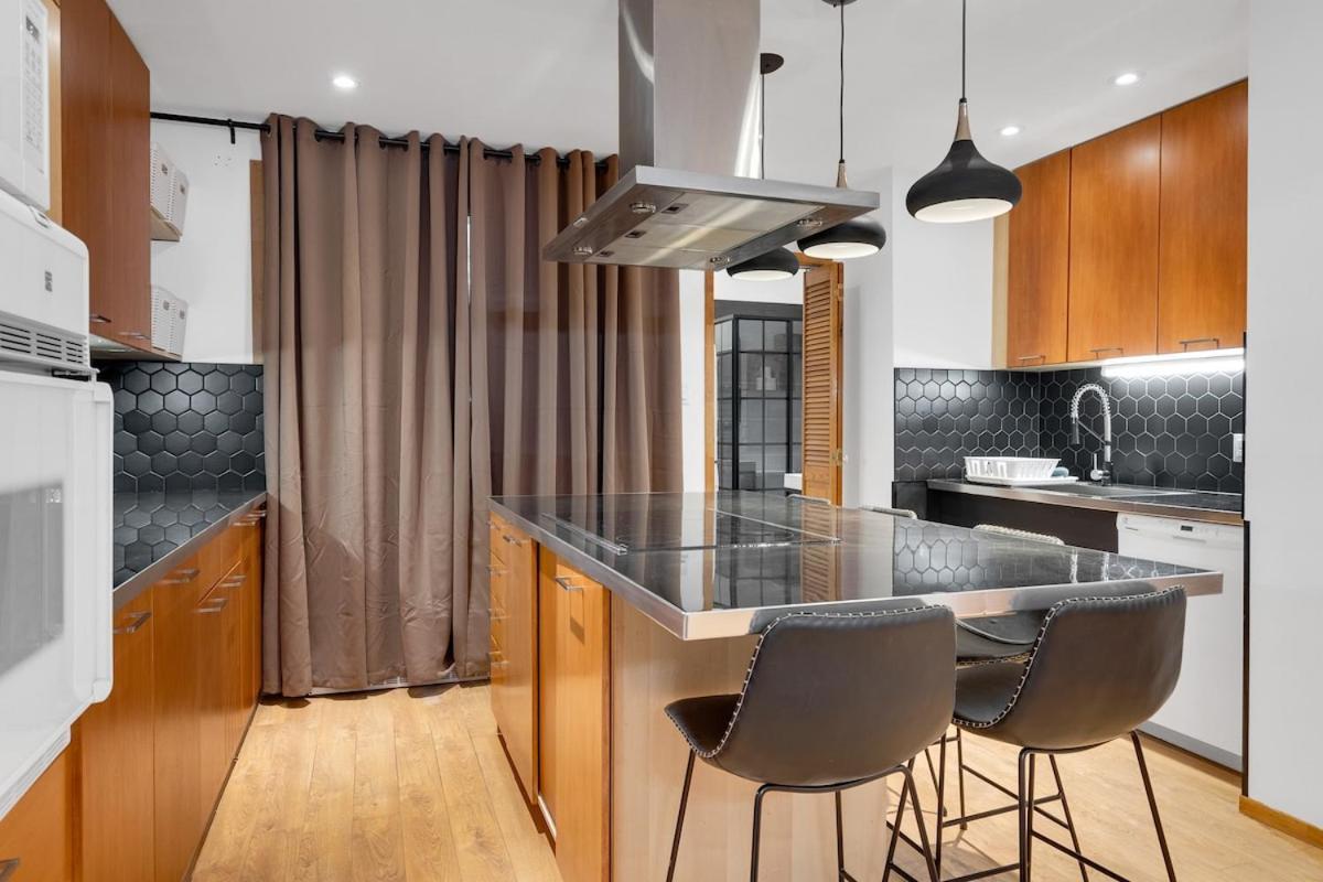 Romantic Urban Peaceful Retreat Montreal
