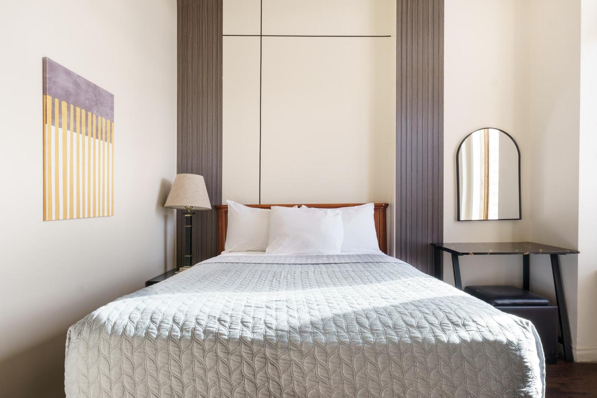 Hotel Manoir Marie Montreal