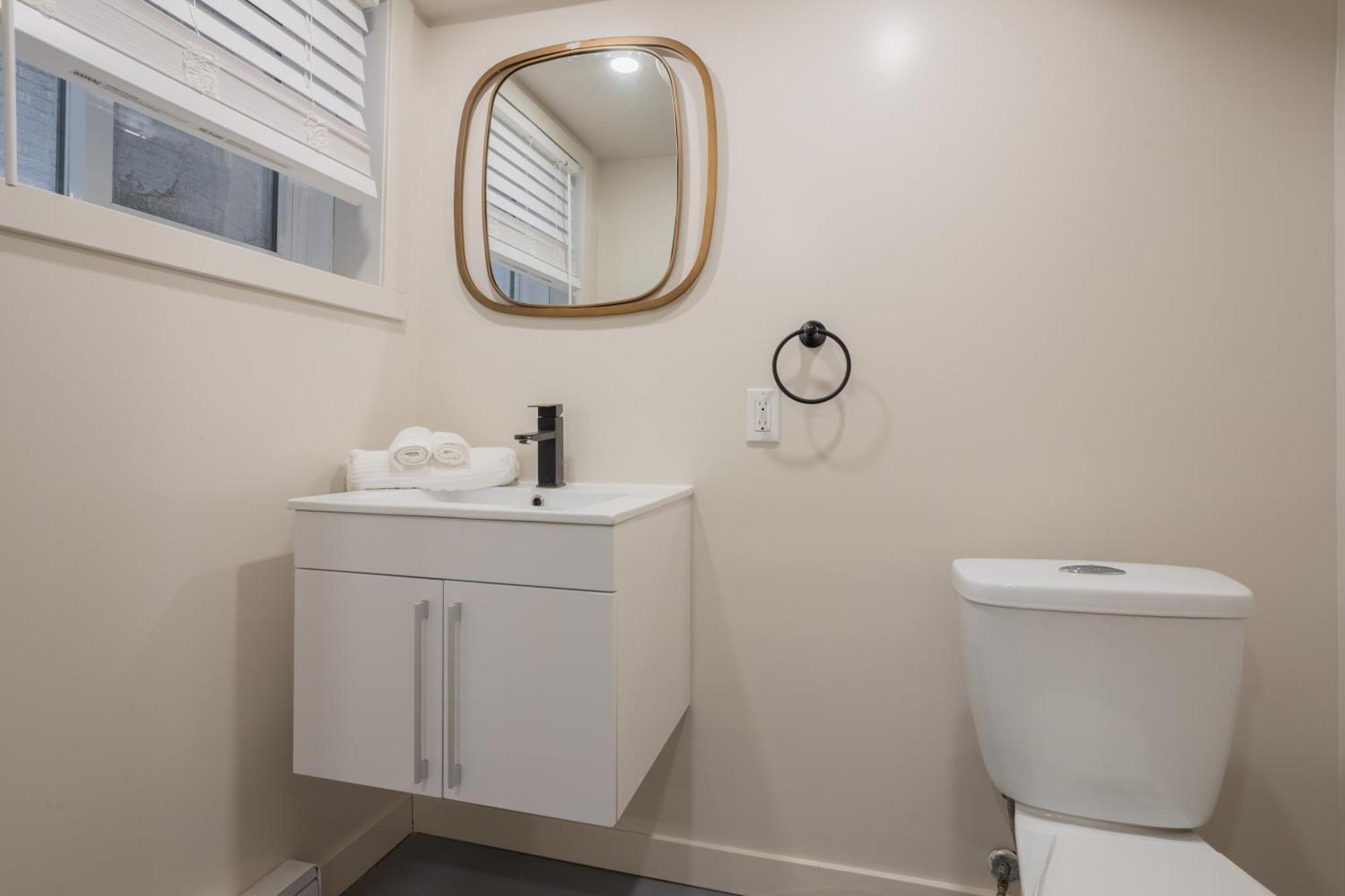 Apartment Stylish 4br In The Heart Of Plateau Zw8