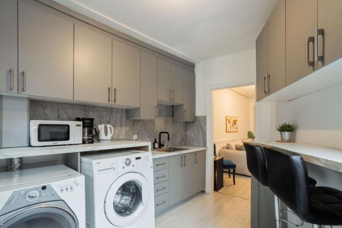 Grand Urban 4br Luxe Loft In Griffintown Zd2 Apartment Montreal