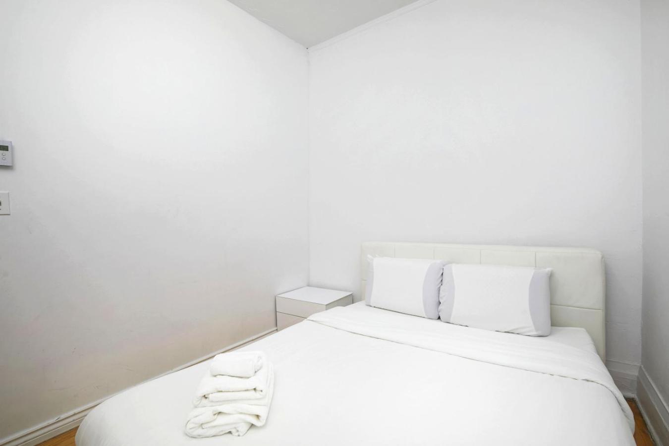 Apartment Premium Location Stylish 3br Downtown Zh9 Montreal