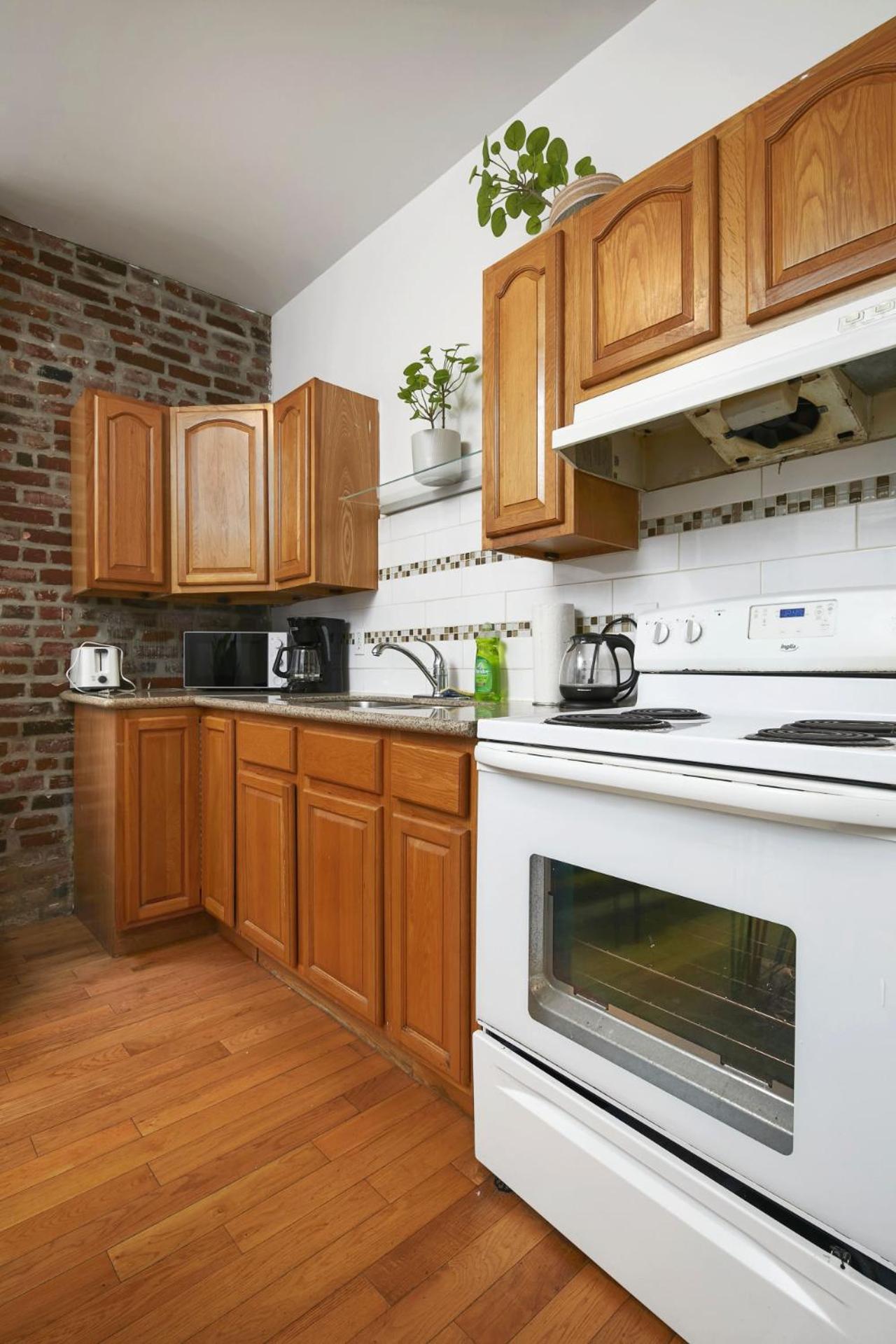 Apartment Premium Location Stylish 3br Downtown Zh9 *