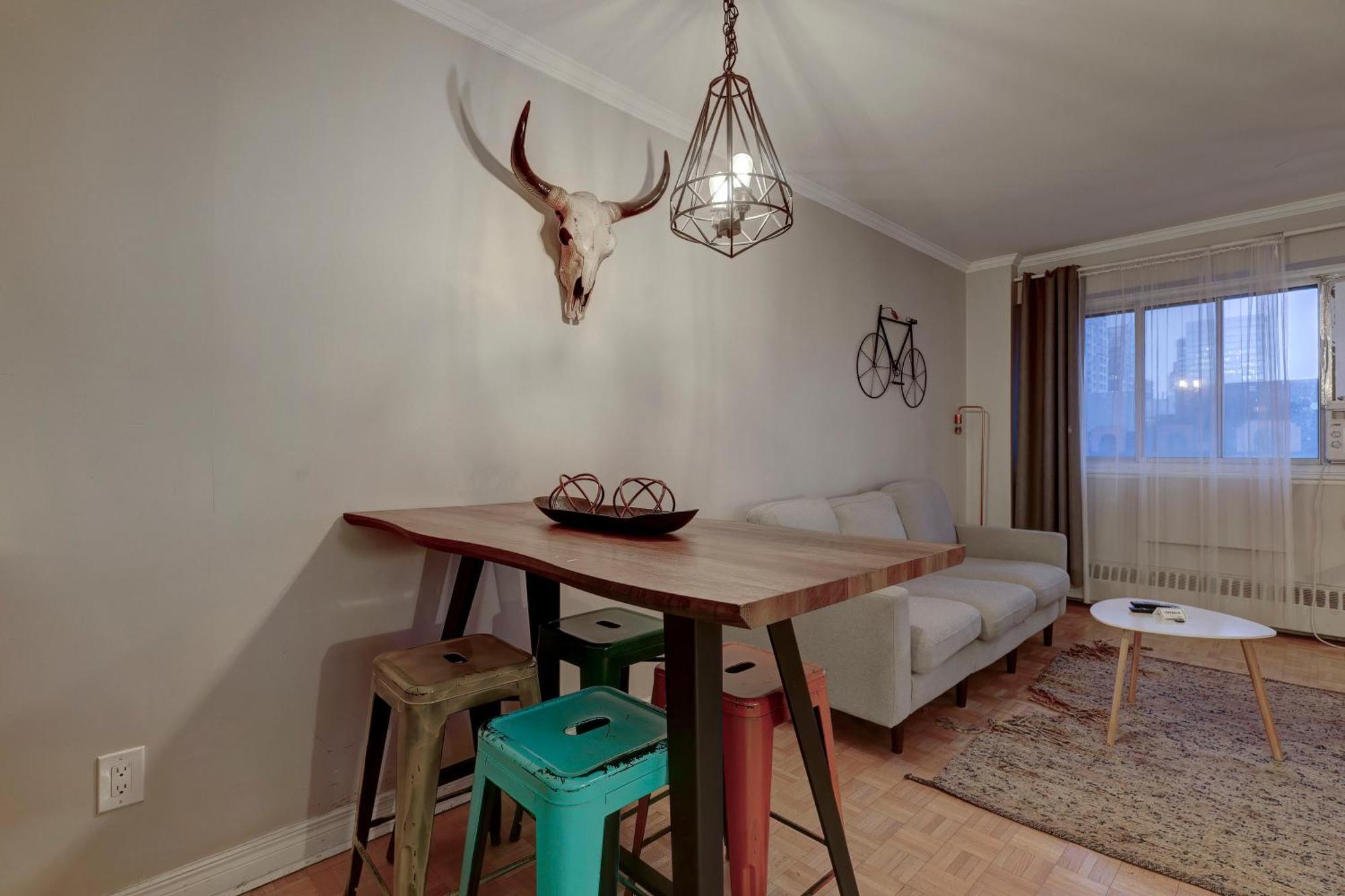 Apartment Awesome 1bedroom Downtown Zm3 *