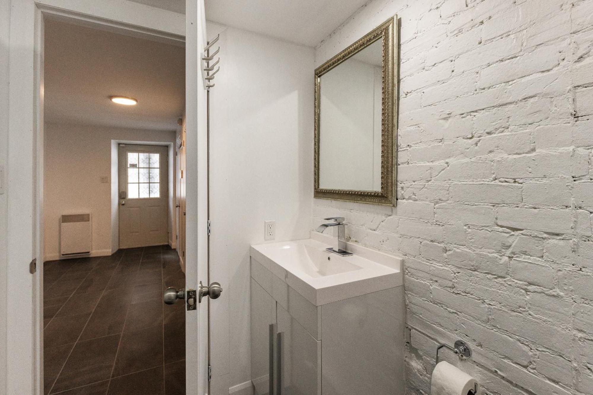 Apartment Au Coeur Du Plateau!! *