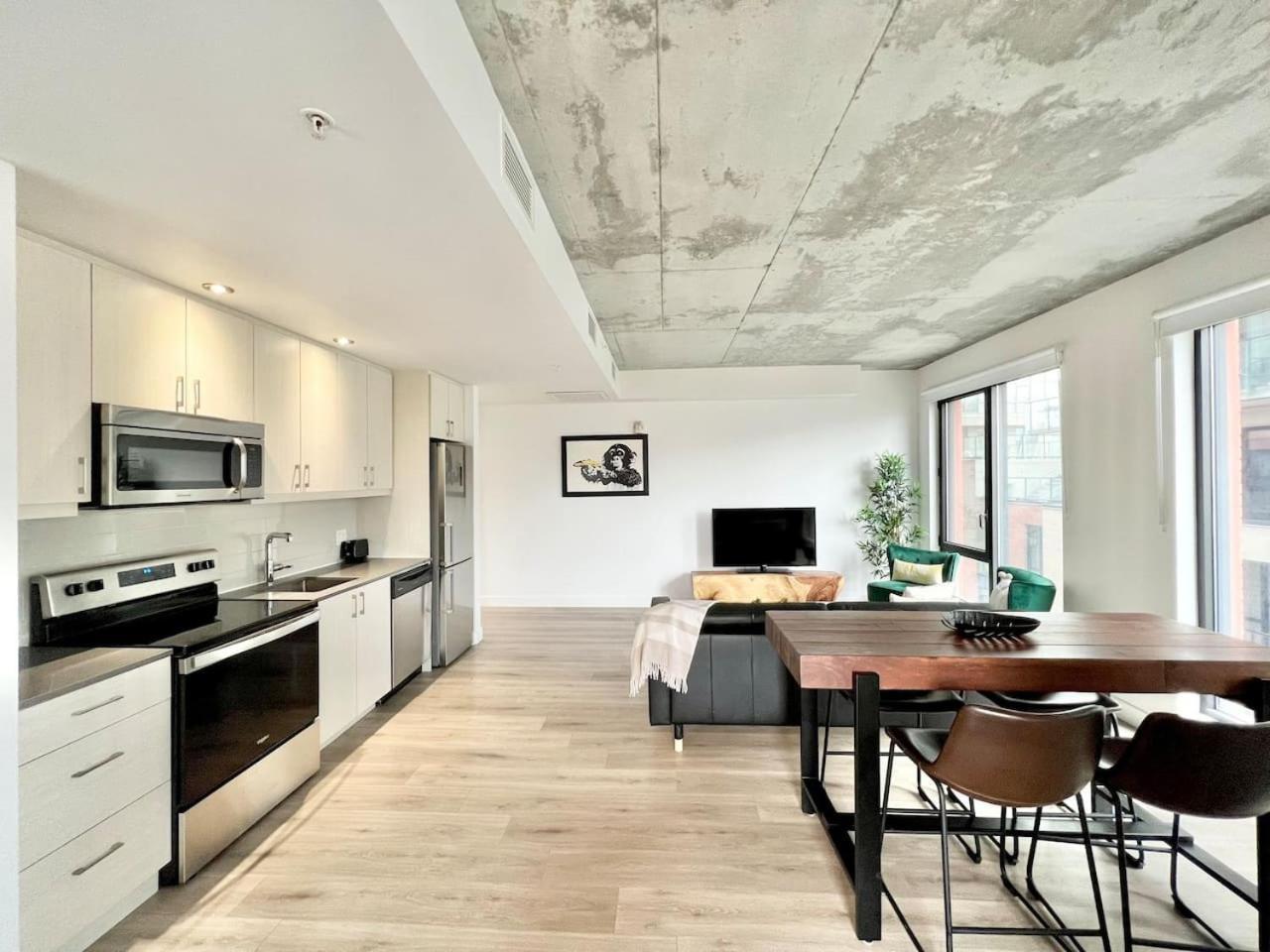 Apartment 2 Bedroom In Old Port Zm8 *